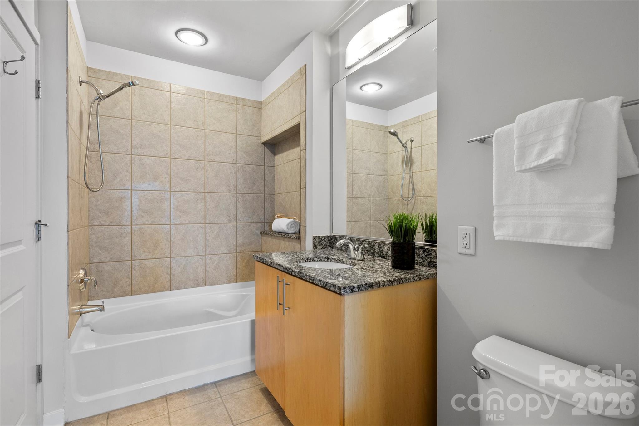 210 N Church Street #1810 — Charlotte