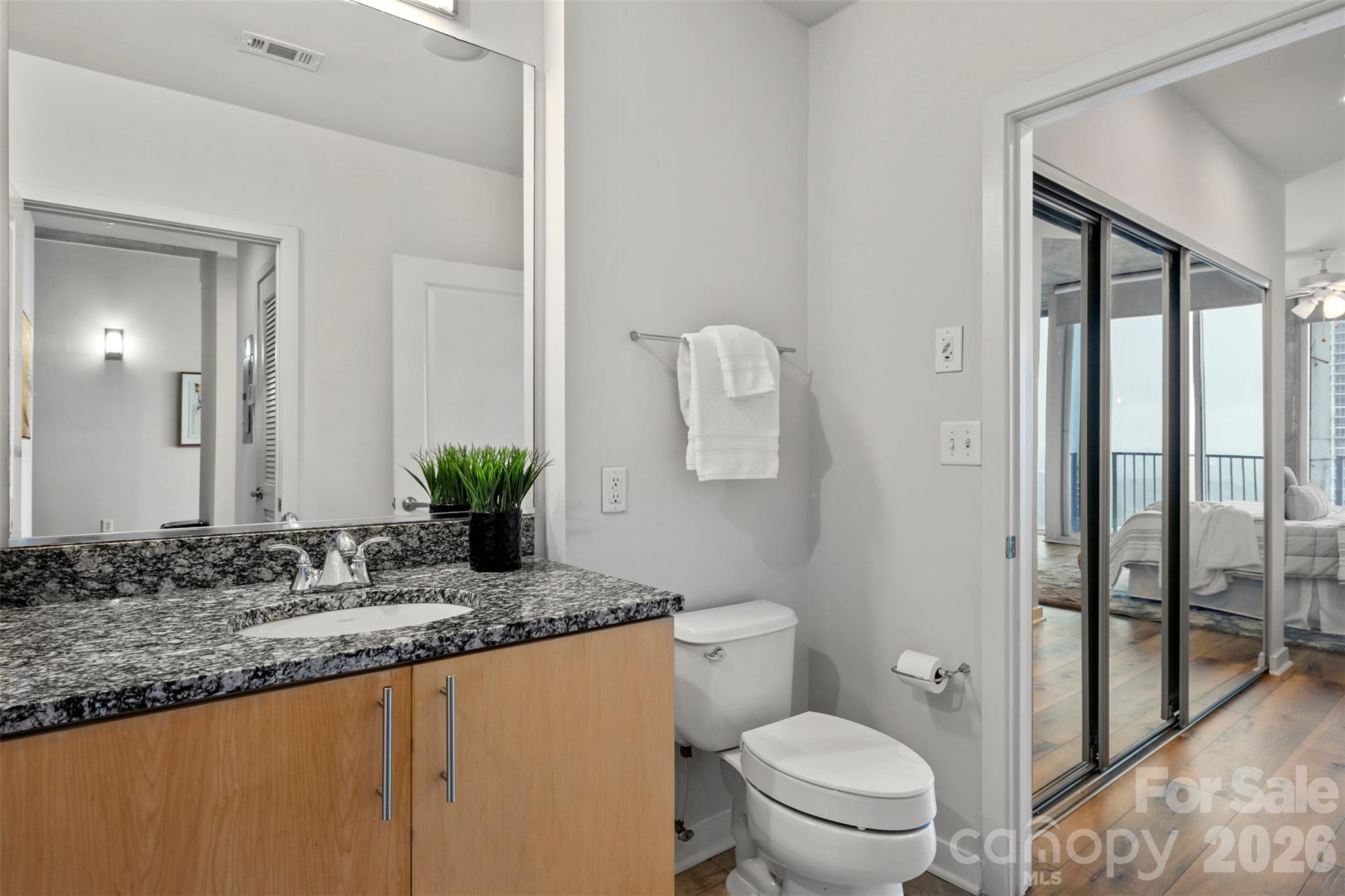 210 N Church Street #1810 — Charlotte