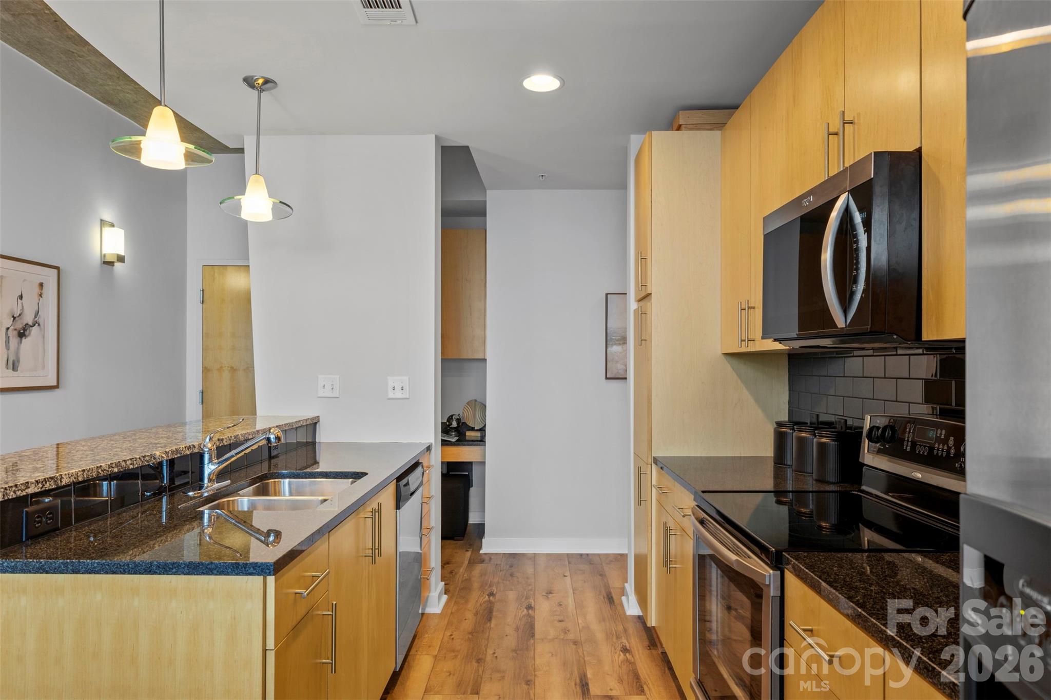210 N Church Street #1810 — Charlotte