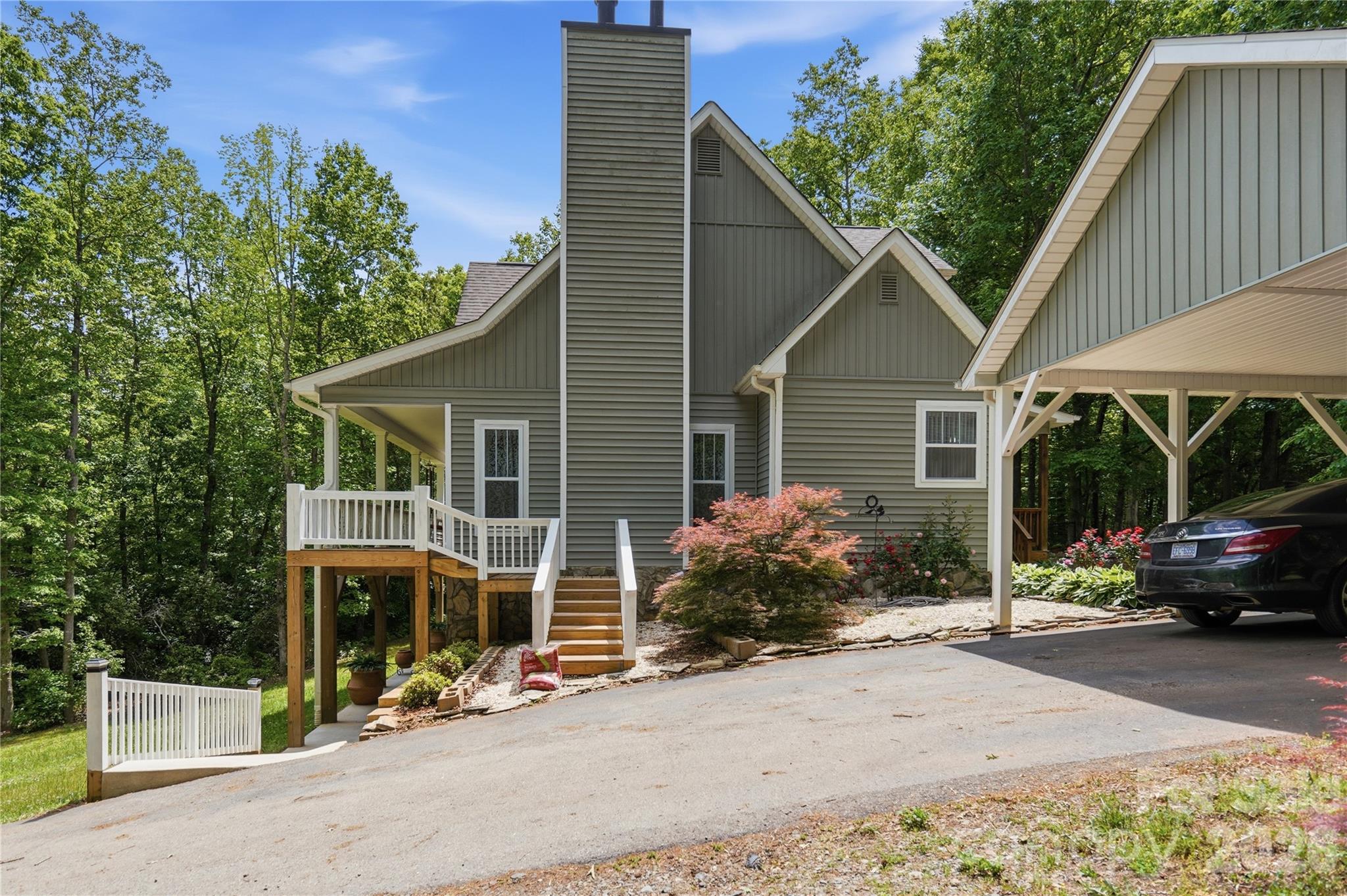 250 Henderson Road — Bessemer City