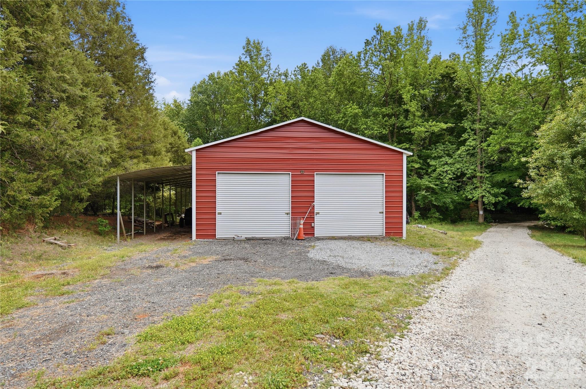 250 Henderson Road — Bessemer City