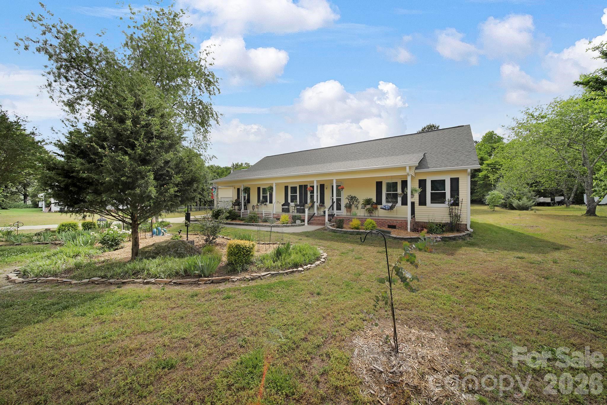 530 Calabash Road — Clover