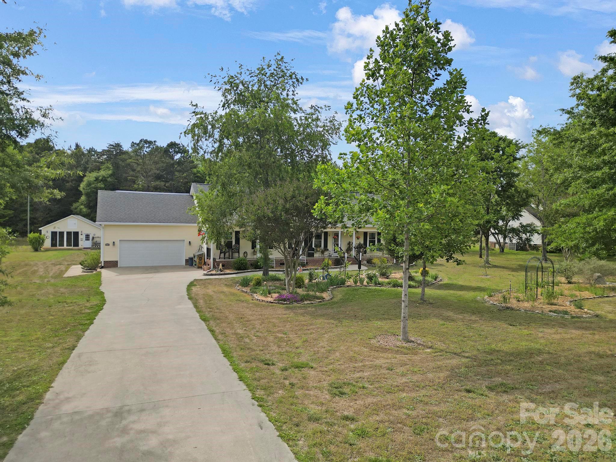 530 Calabash Road — Clover