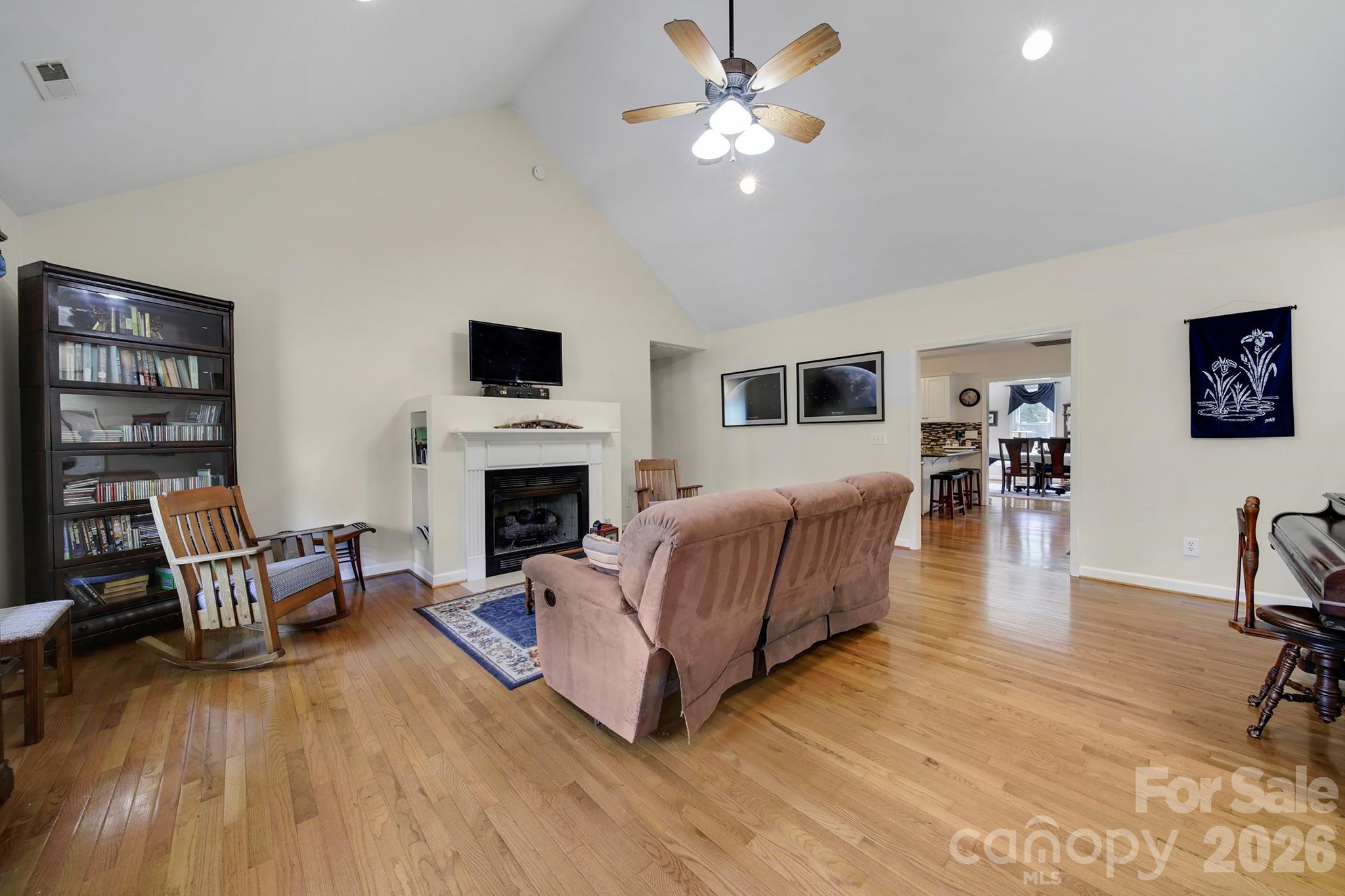 530 Calabash Road — Clover