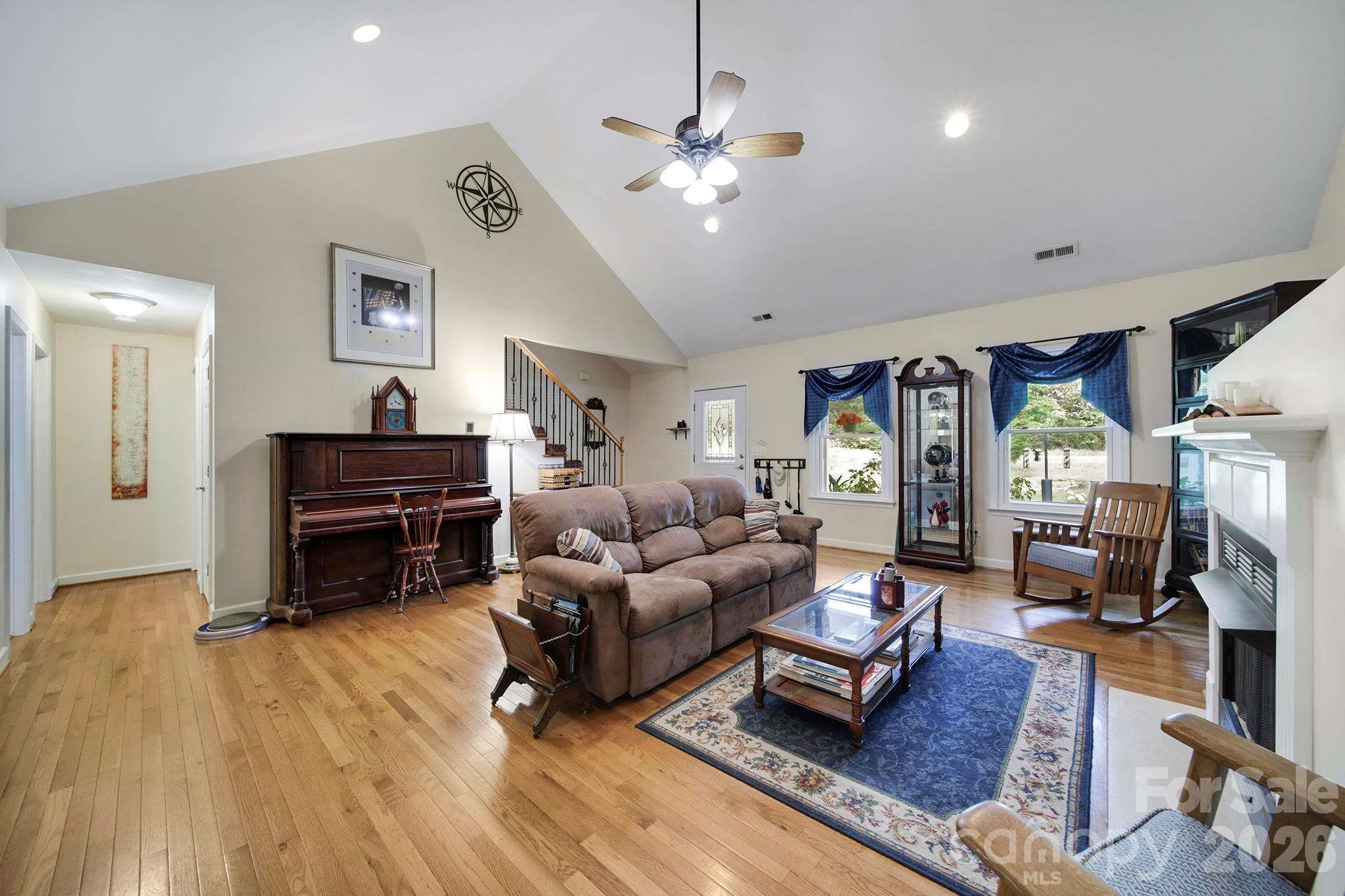 530 Calabash Road — Clover