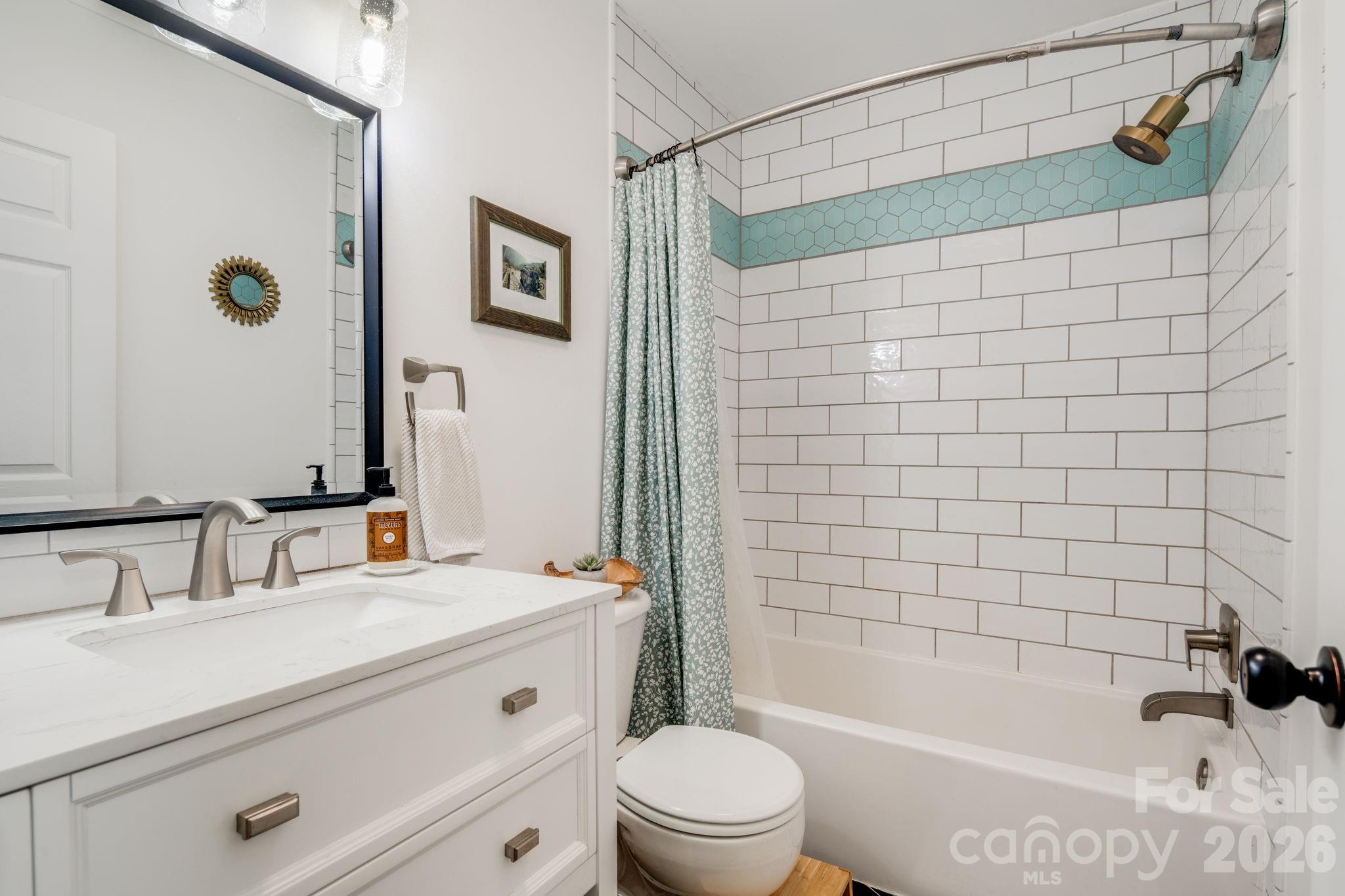 112 Shadowlawn Drive — Asheville
