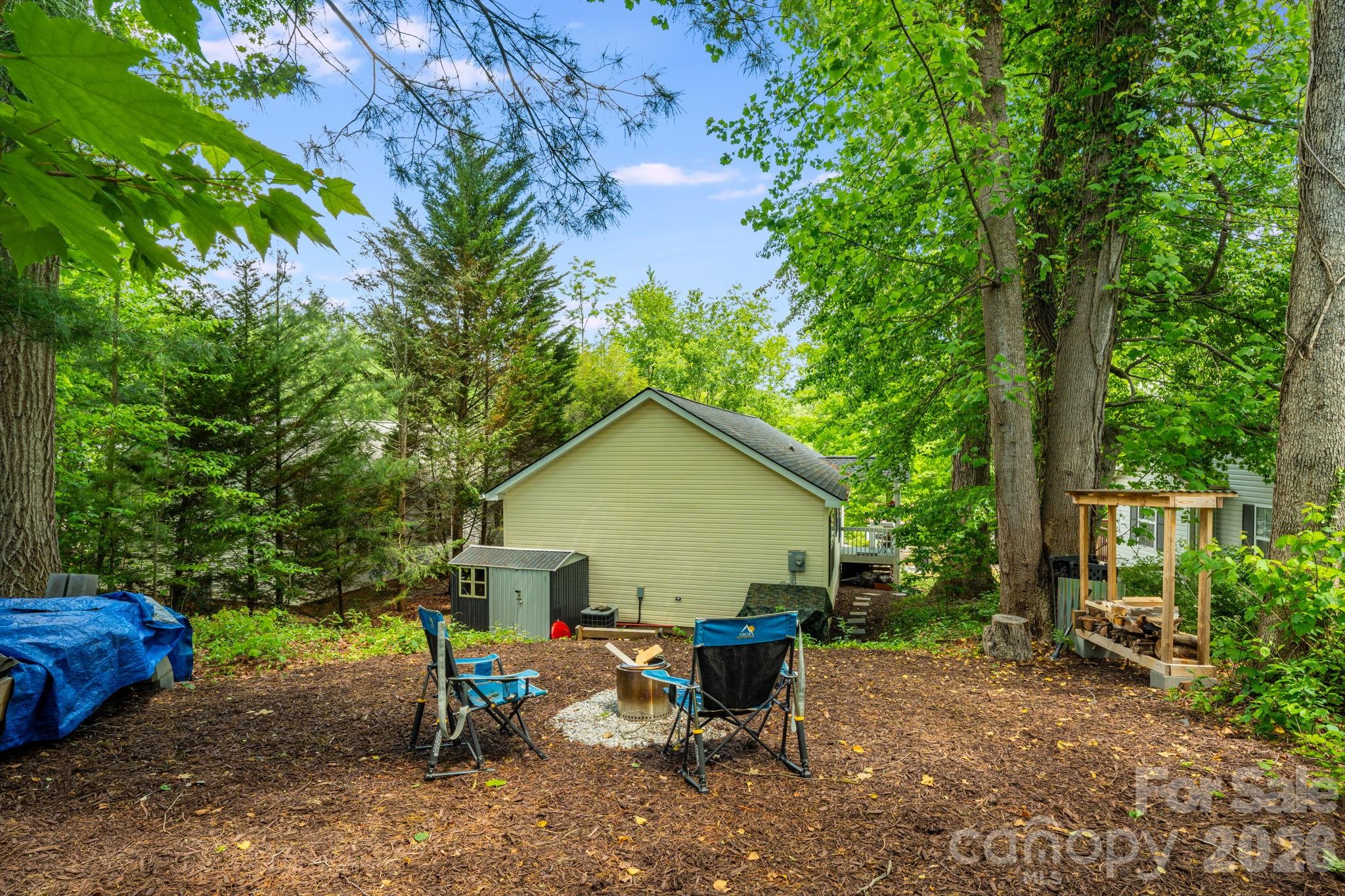 112 Shadowlawn Drive — Asheville