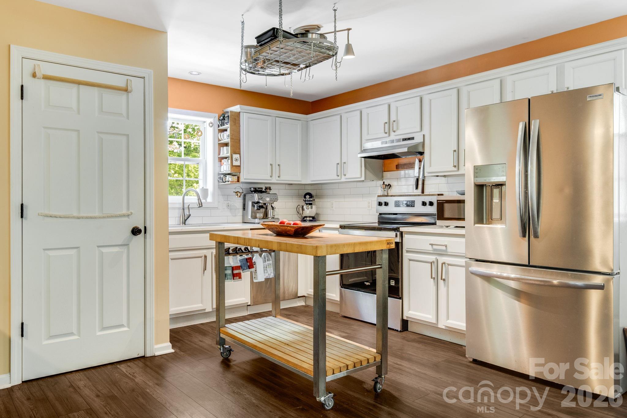 112 Shadowlawn Drive — Asheville