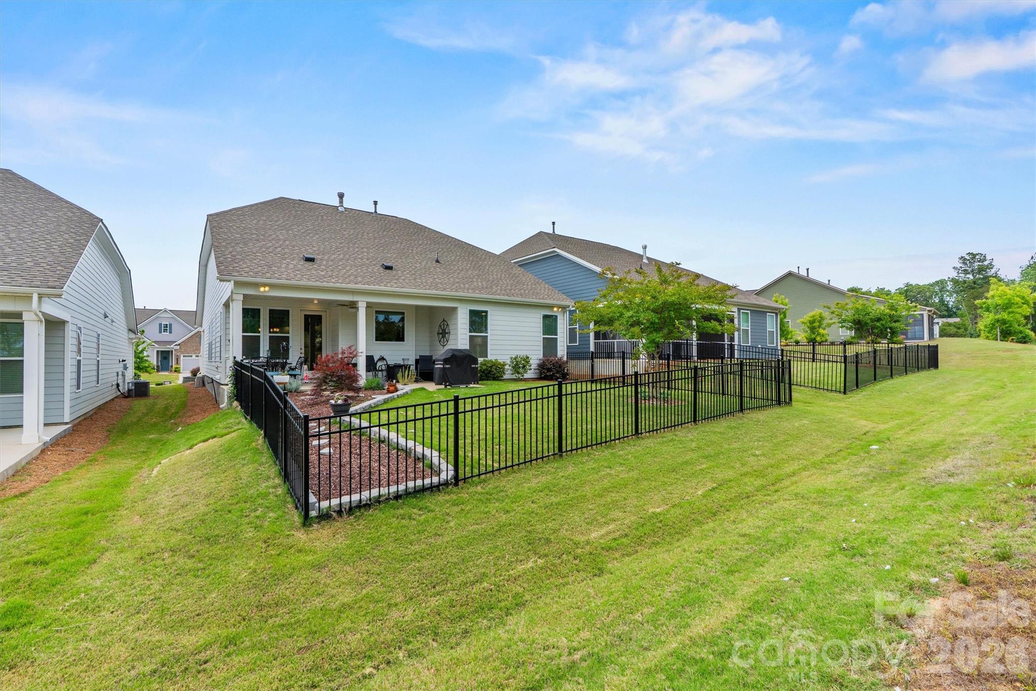 12520 Old Iron Lane — Charlotte