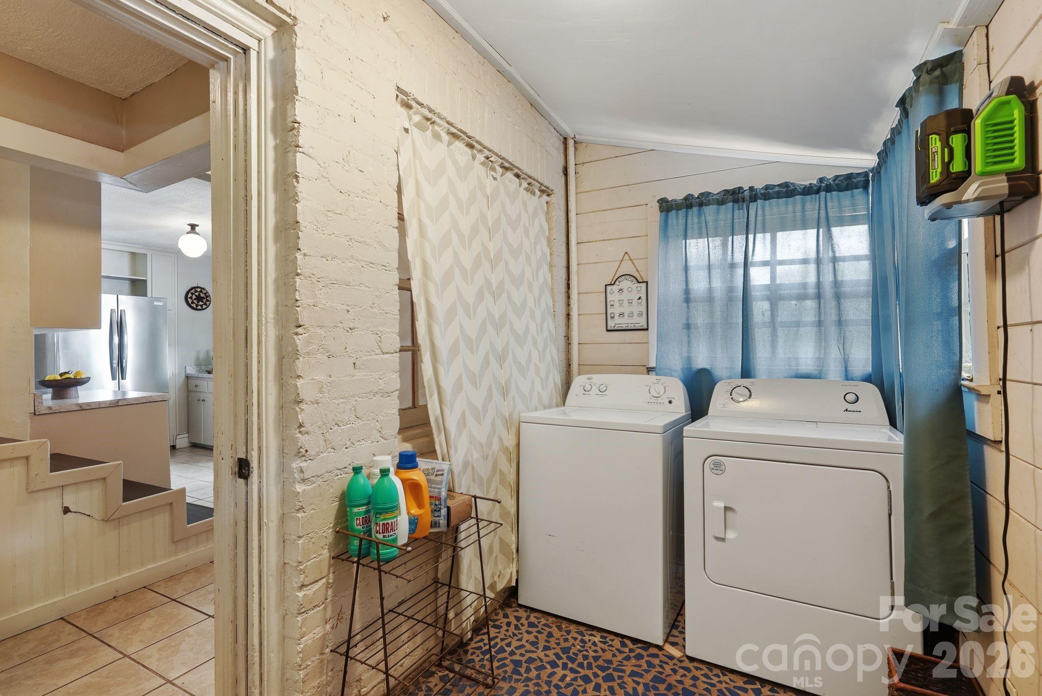 385 Pisgah Drive — Canton