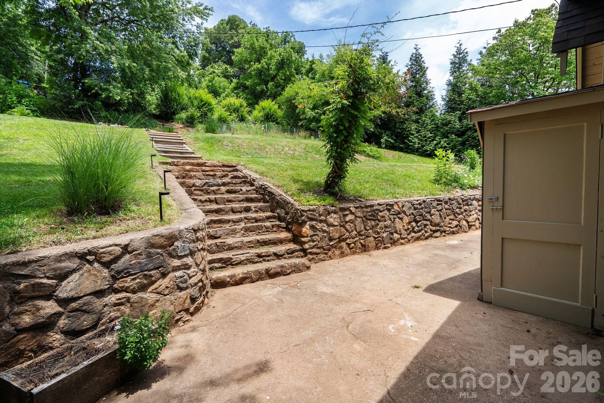 385 Pisgah Drive — Canton