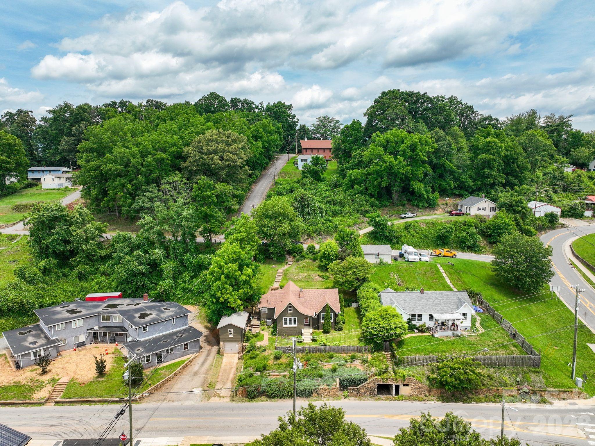 385 Pisgah Drive — Canton