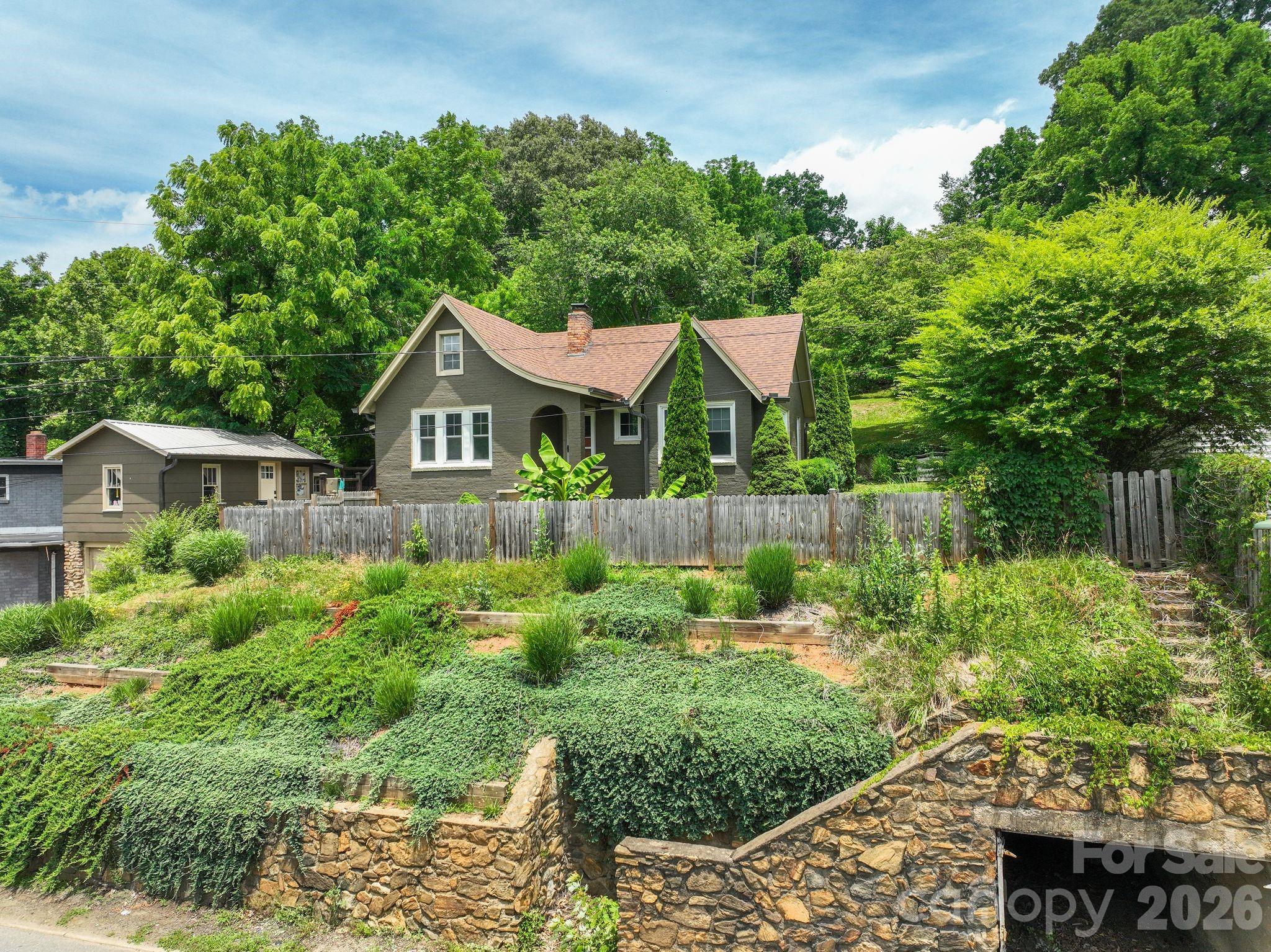 385 Pisgah Drive — Canton