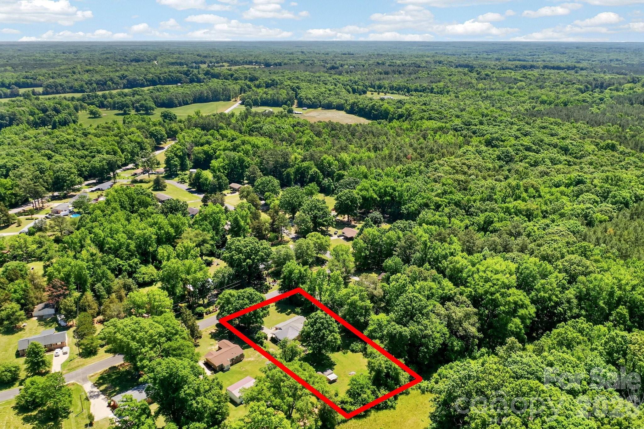 2644 Quiet Acres Road — Lancaster