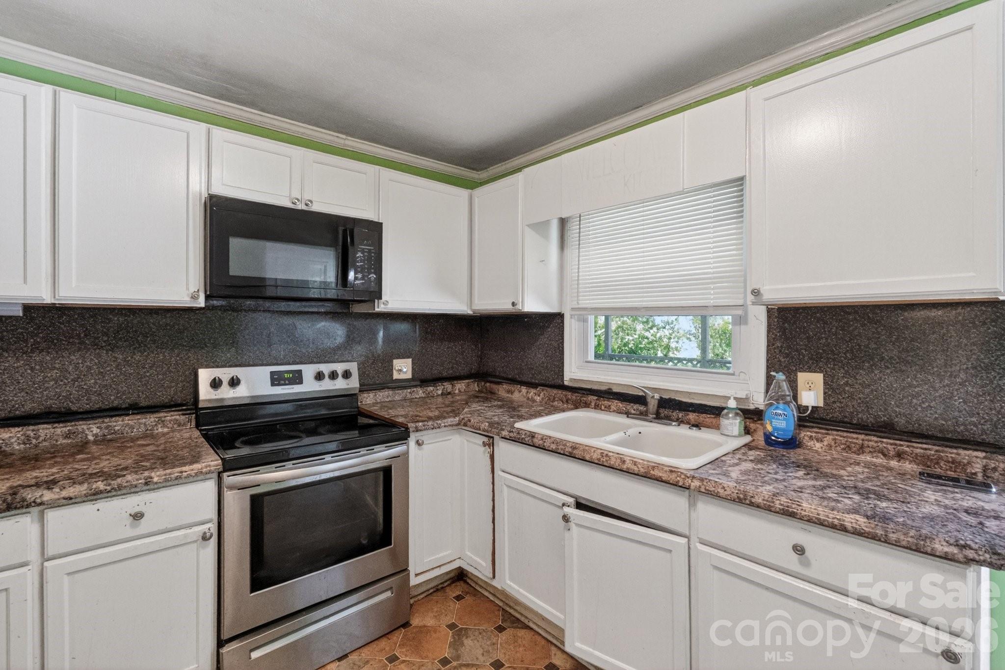 2644 Quiet Acres Road — Lancaster