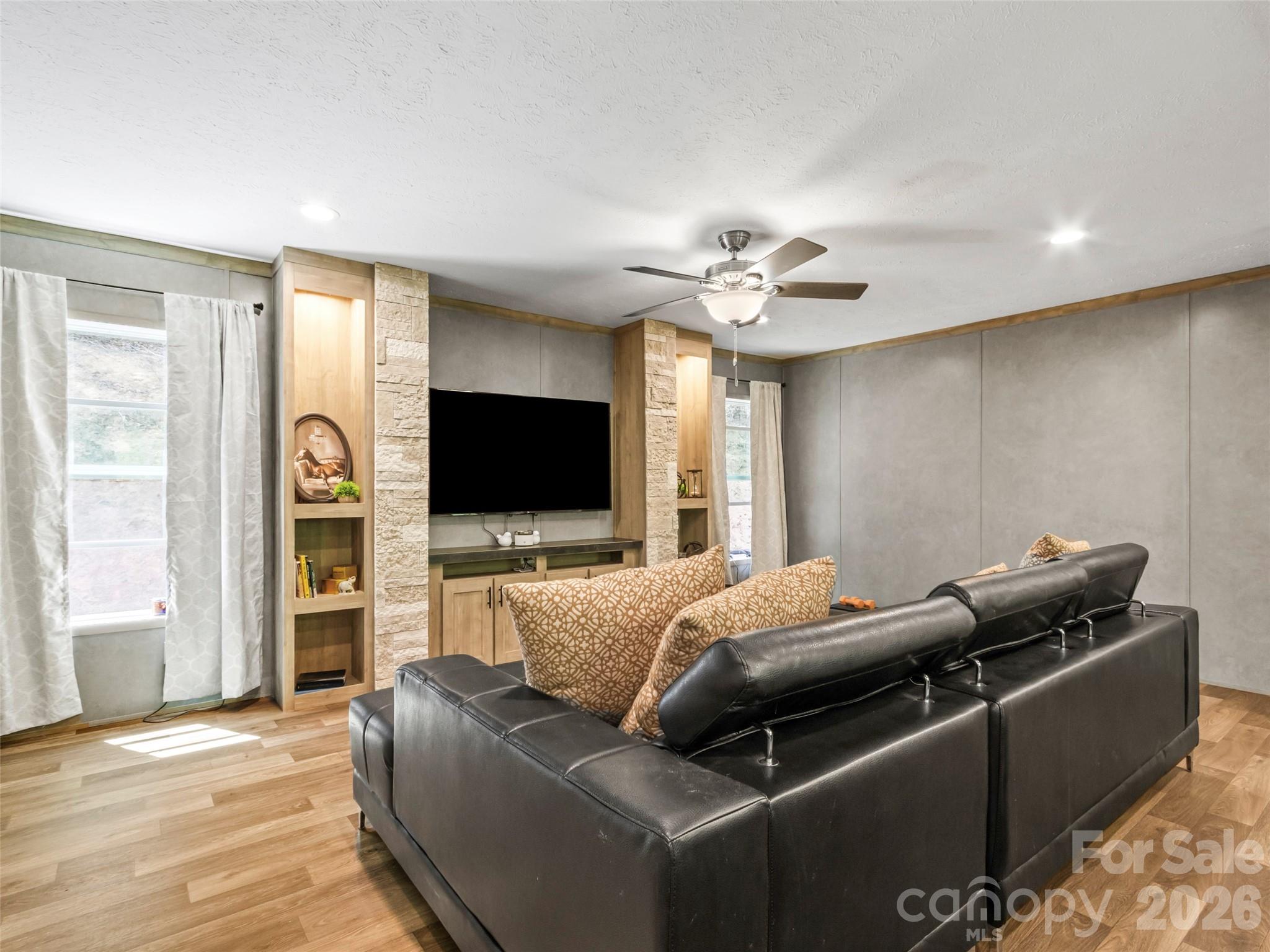 293 Spar Mill Road — Burnsville