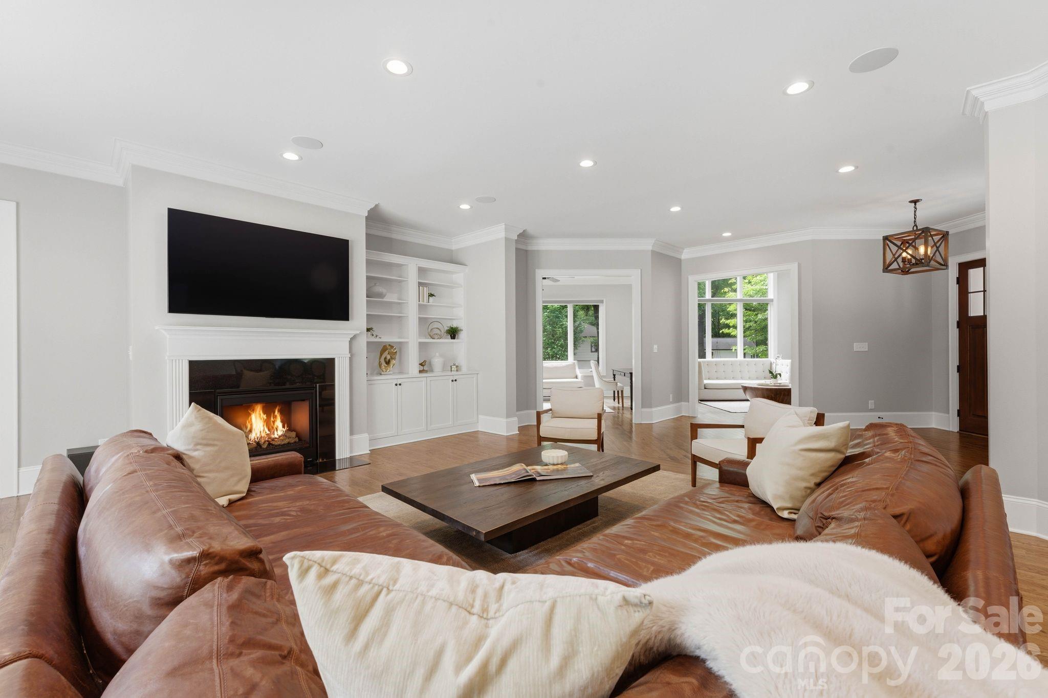 400 Glen Oaks Road — Charlotte