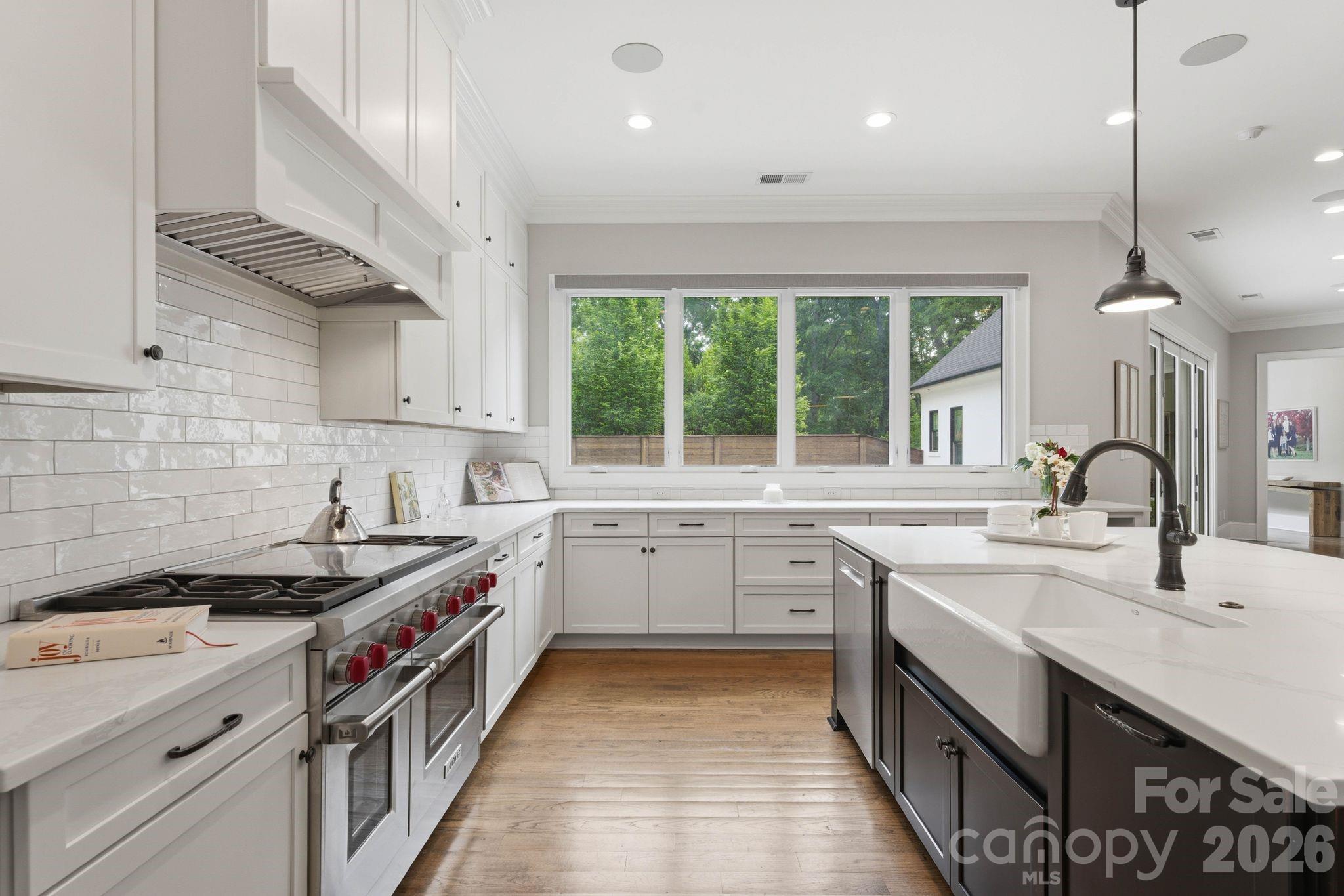 400 Glen Oaks Road — Charlotte