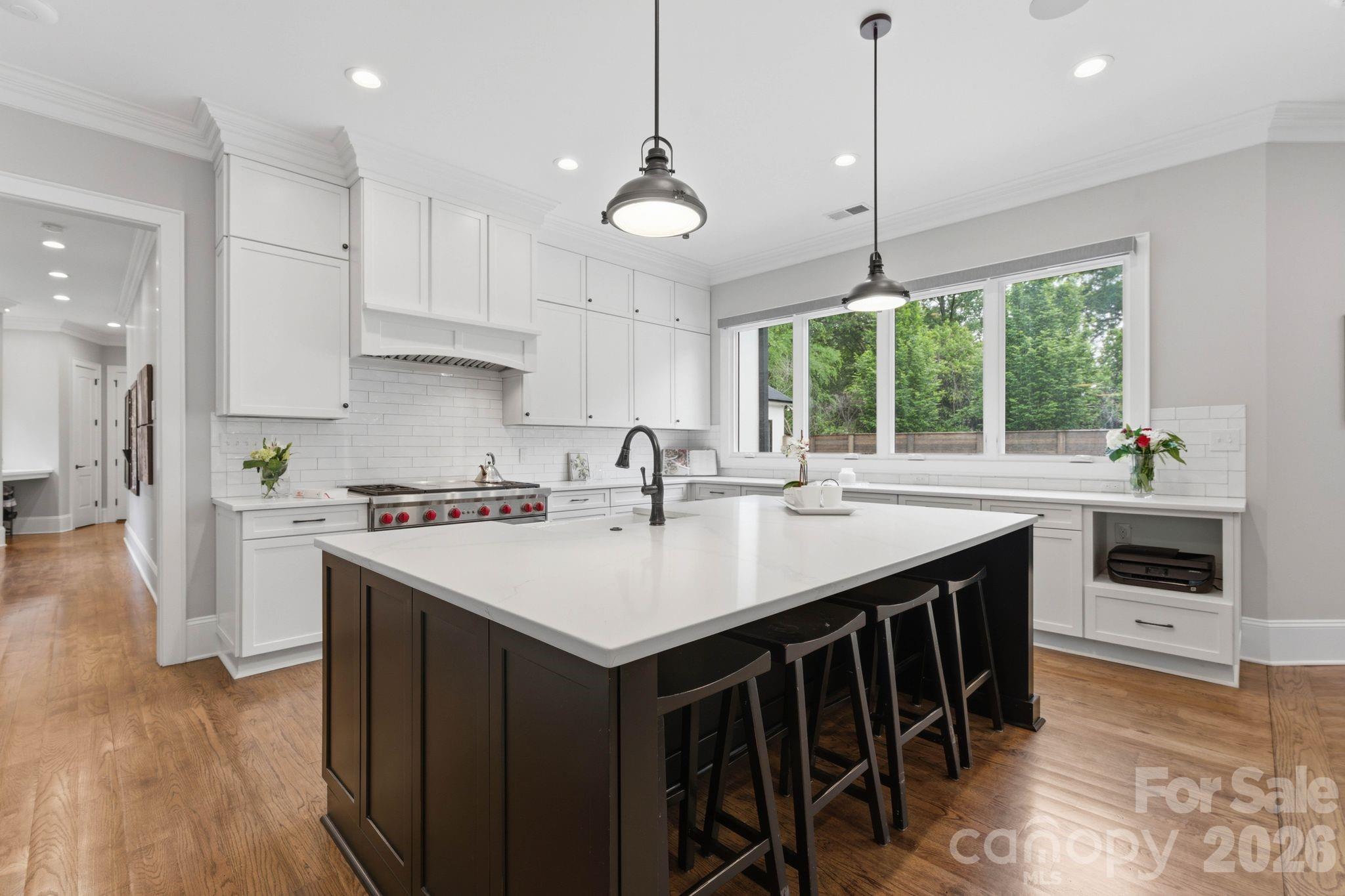 400 Glen Oaks Road — Charlotte