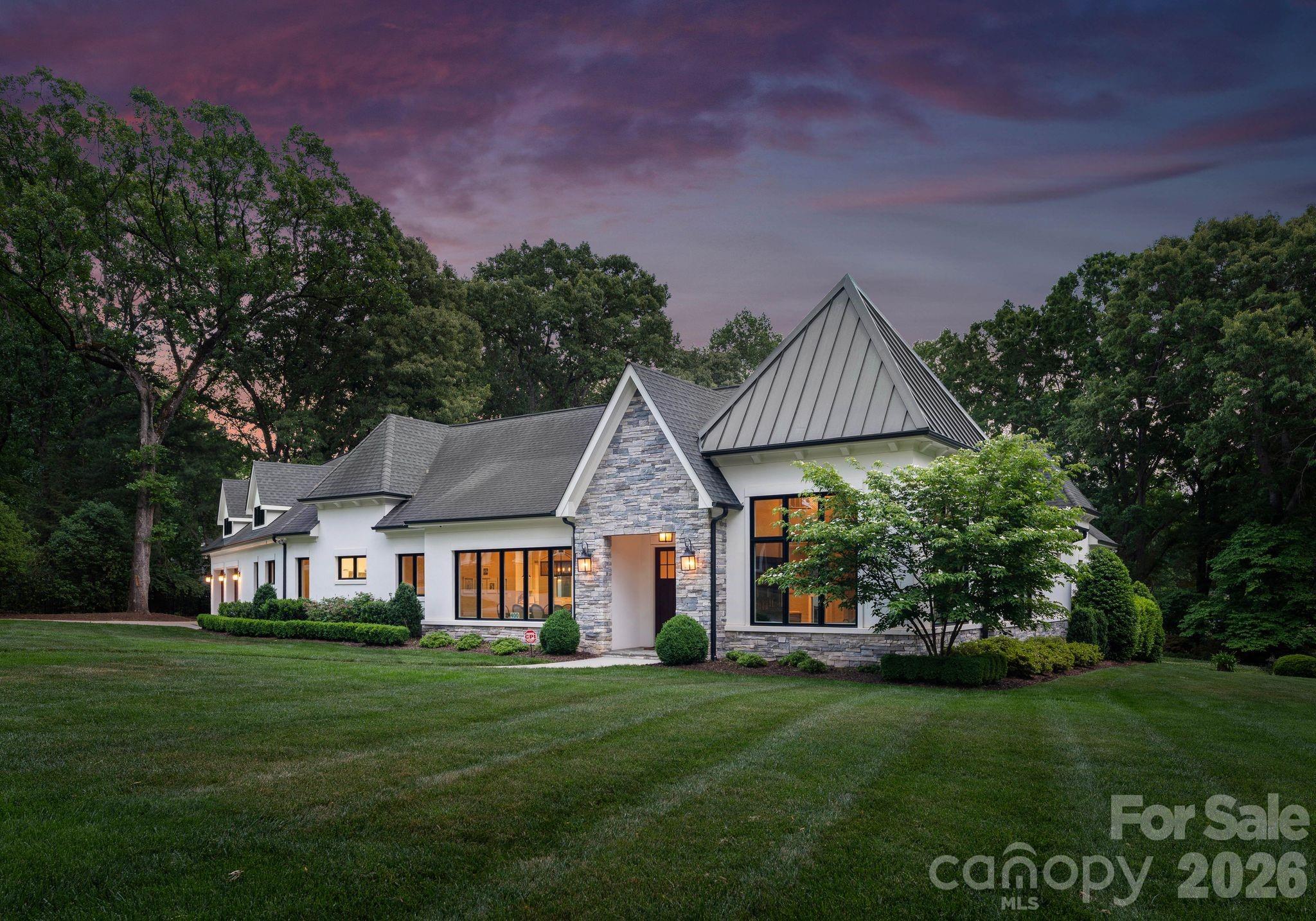 400 Glen Oaks Road — Charlotte