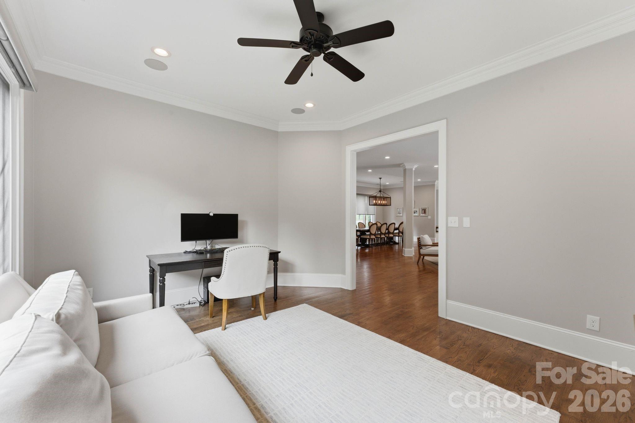 400 Glen Oaks Road — Charlotte
