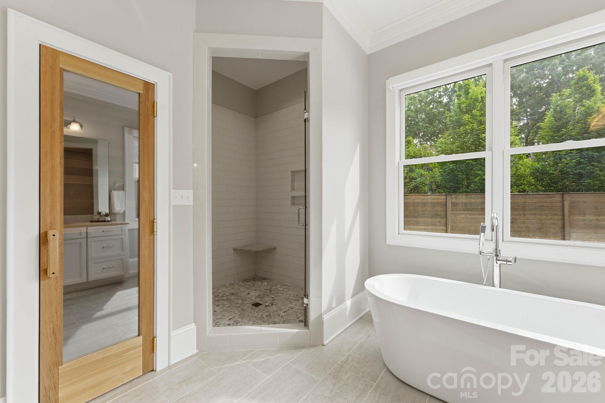 400 Glen Oaks Road — Charlotte
