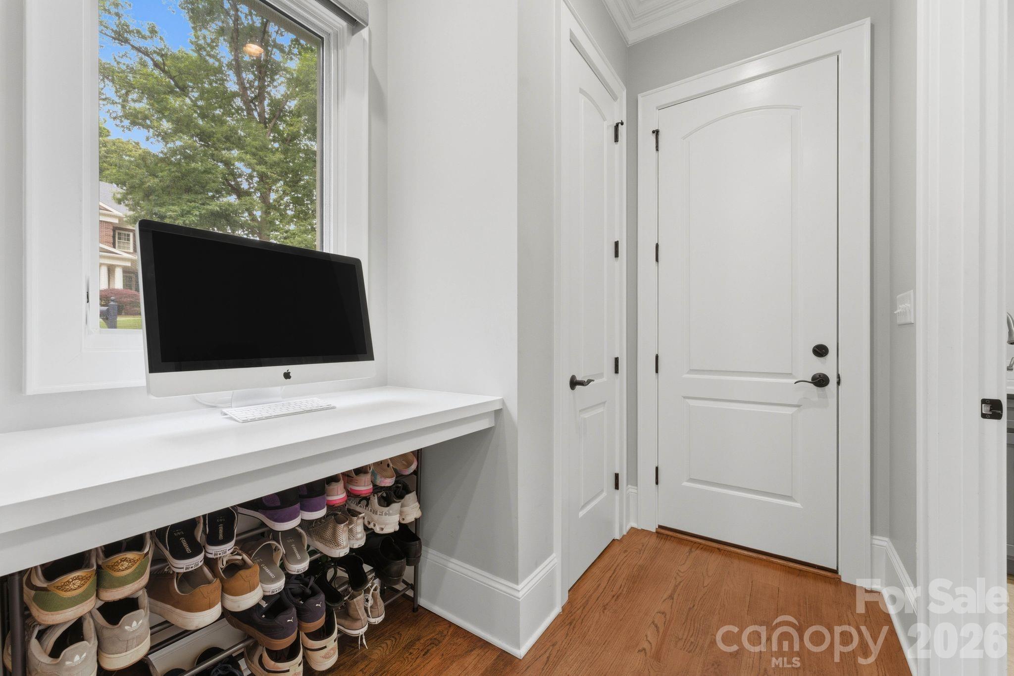 400 Glen Oaks Road — Charlotte