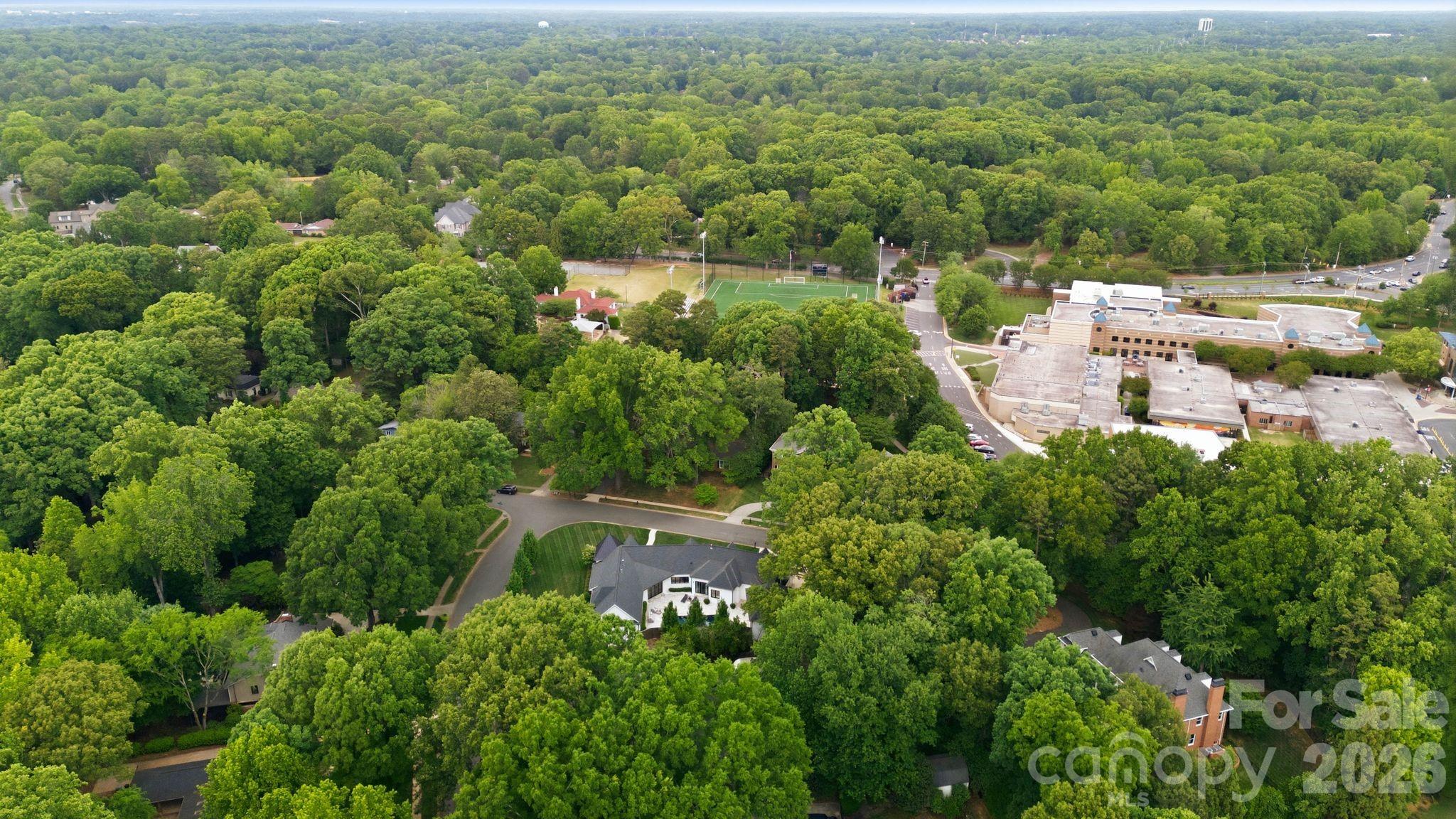 400 Glen Oaks Road — Charlotte
