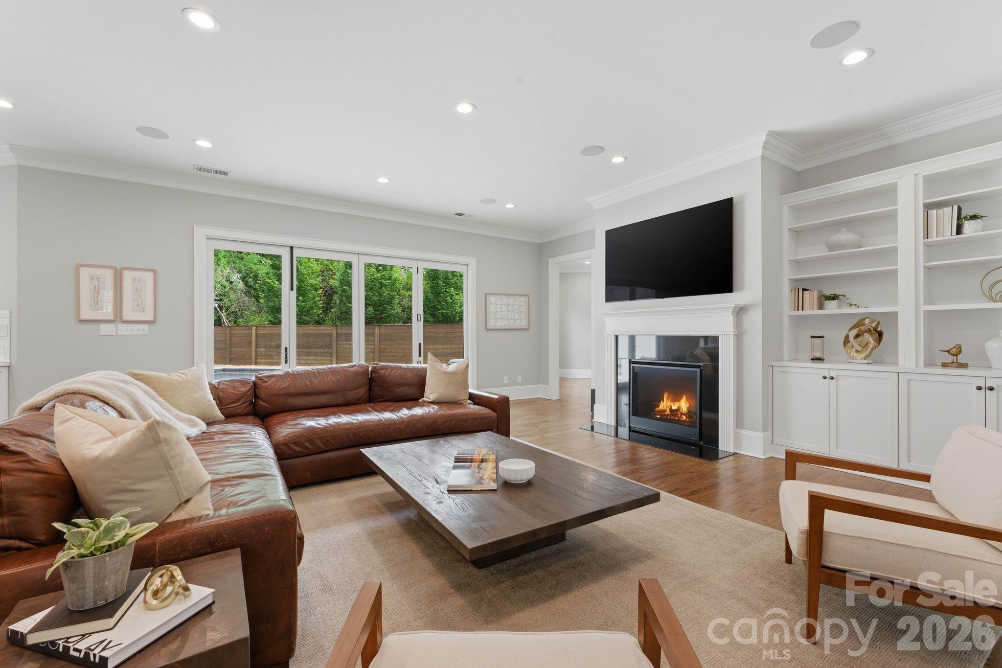 400 Glen Oaks Road — Charlotte