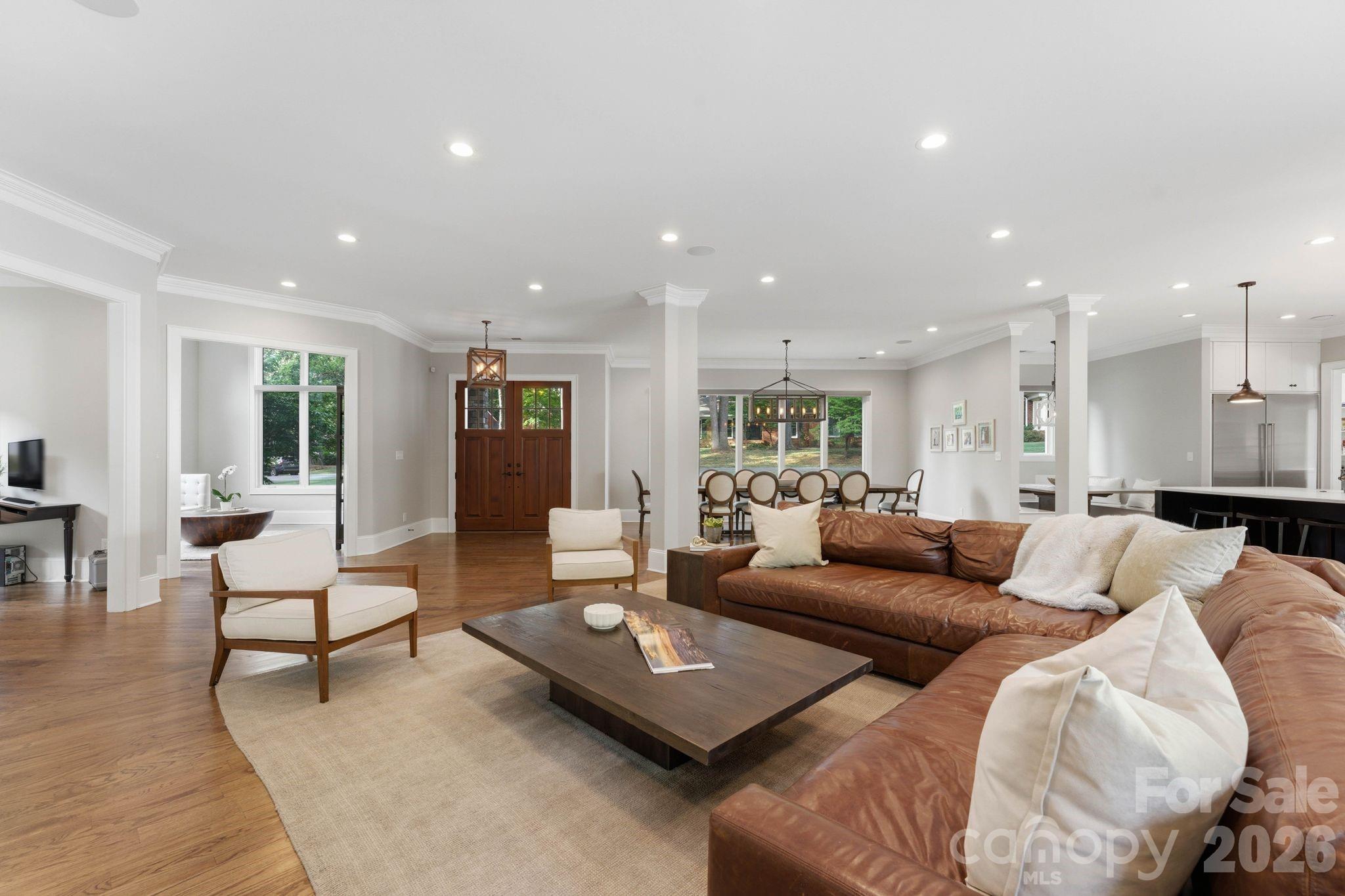 400 Glen Oaks Road — Charlotte