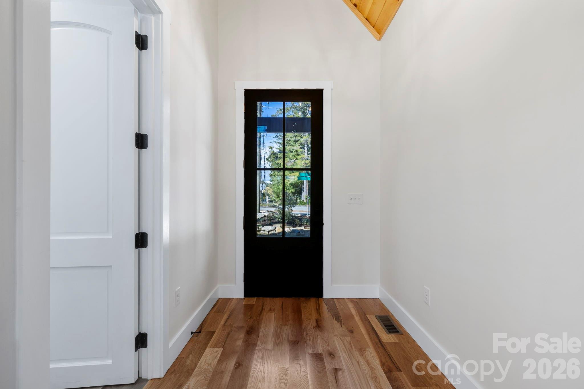 154 Osceola Road — Hendersonville