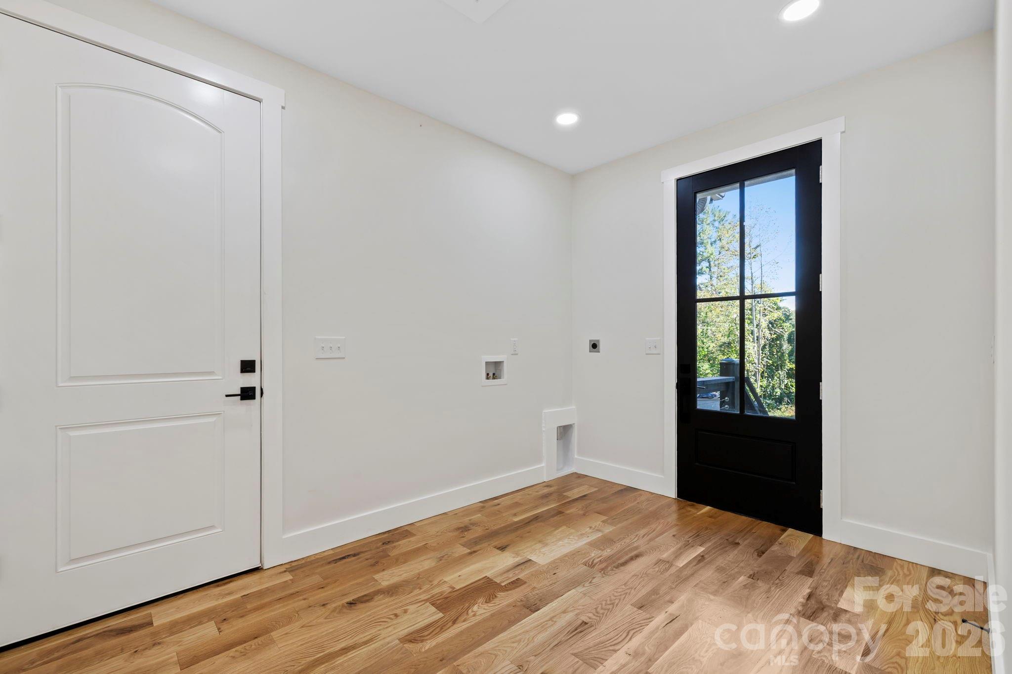 154 Osceola Road — Hendersonville