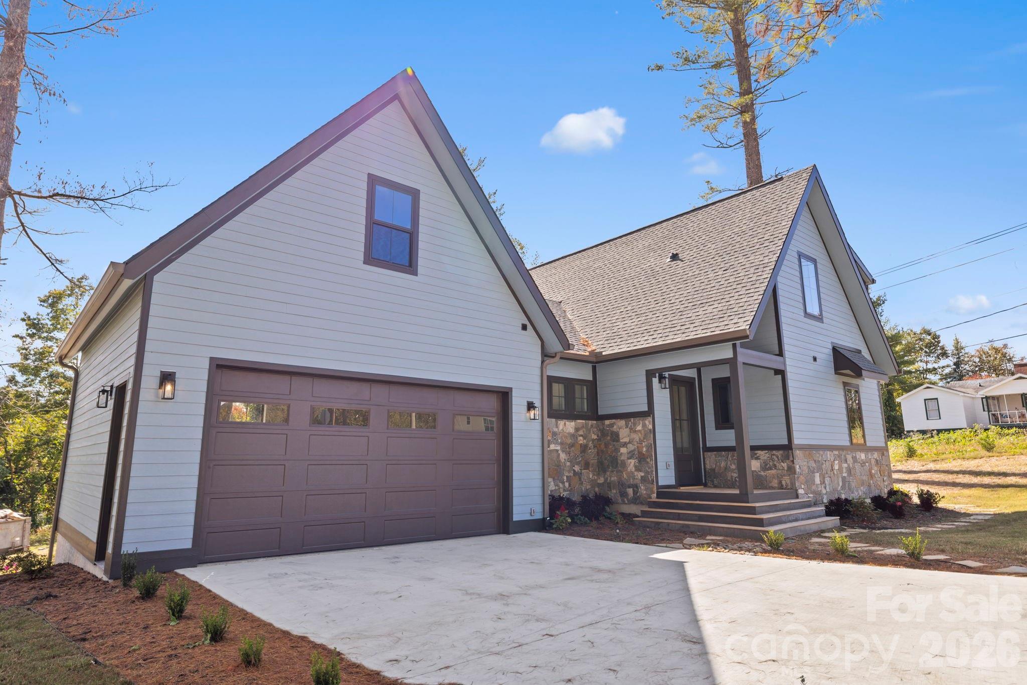 154 Osceola Road — Hendersonville