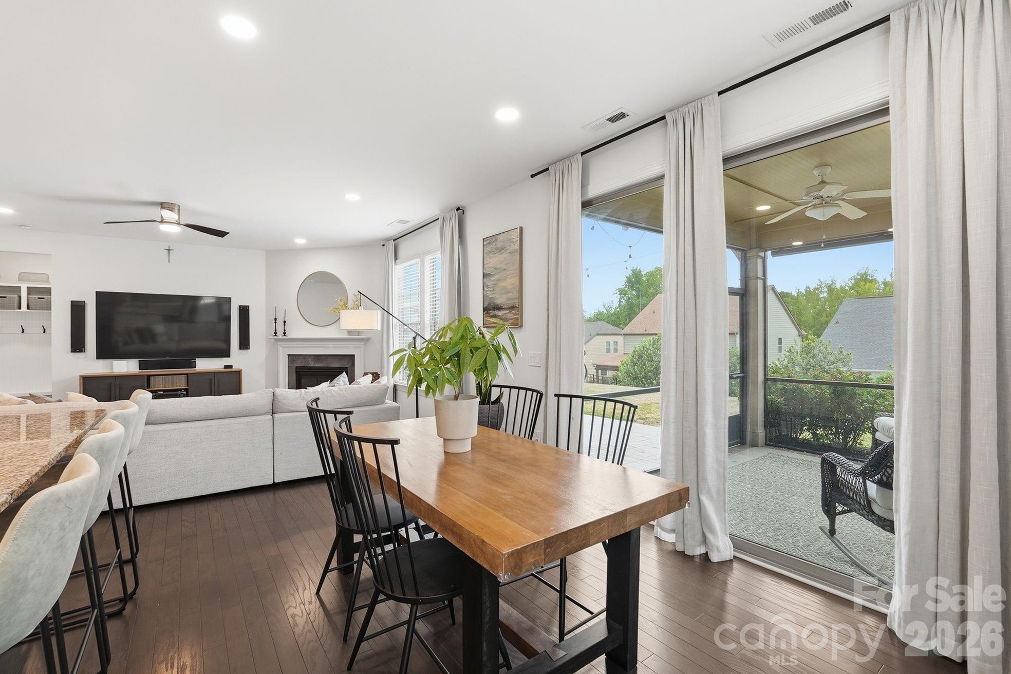 17504 Austins Creek Drive — Charlotte