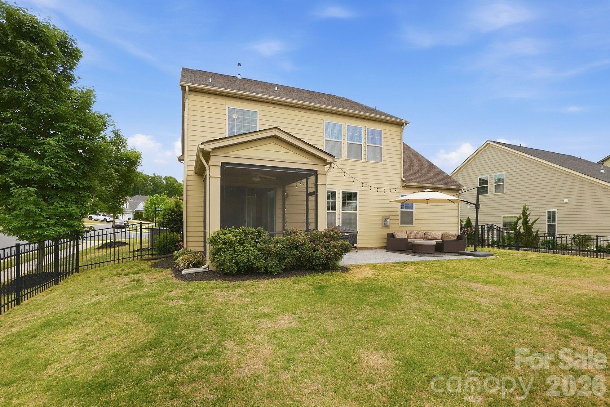 17504 Austins Creek Drive — Charlotte