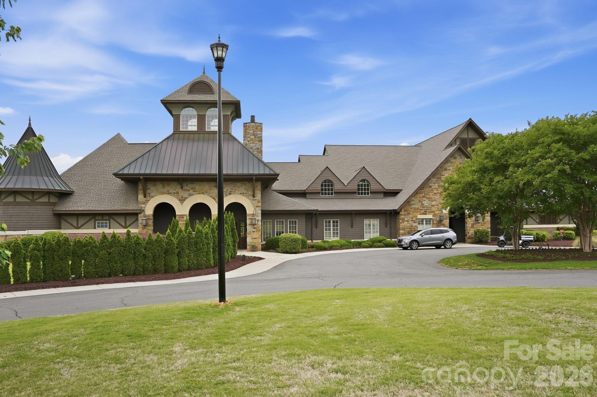 17504 Austins Creek Drive — Charlotte