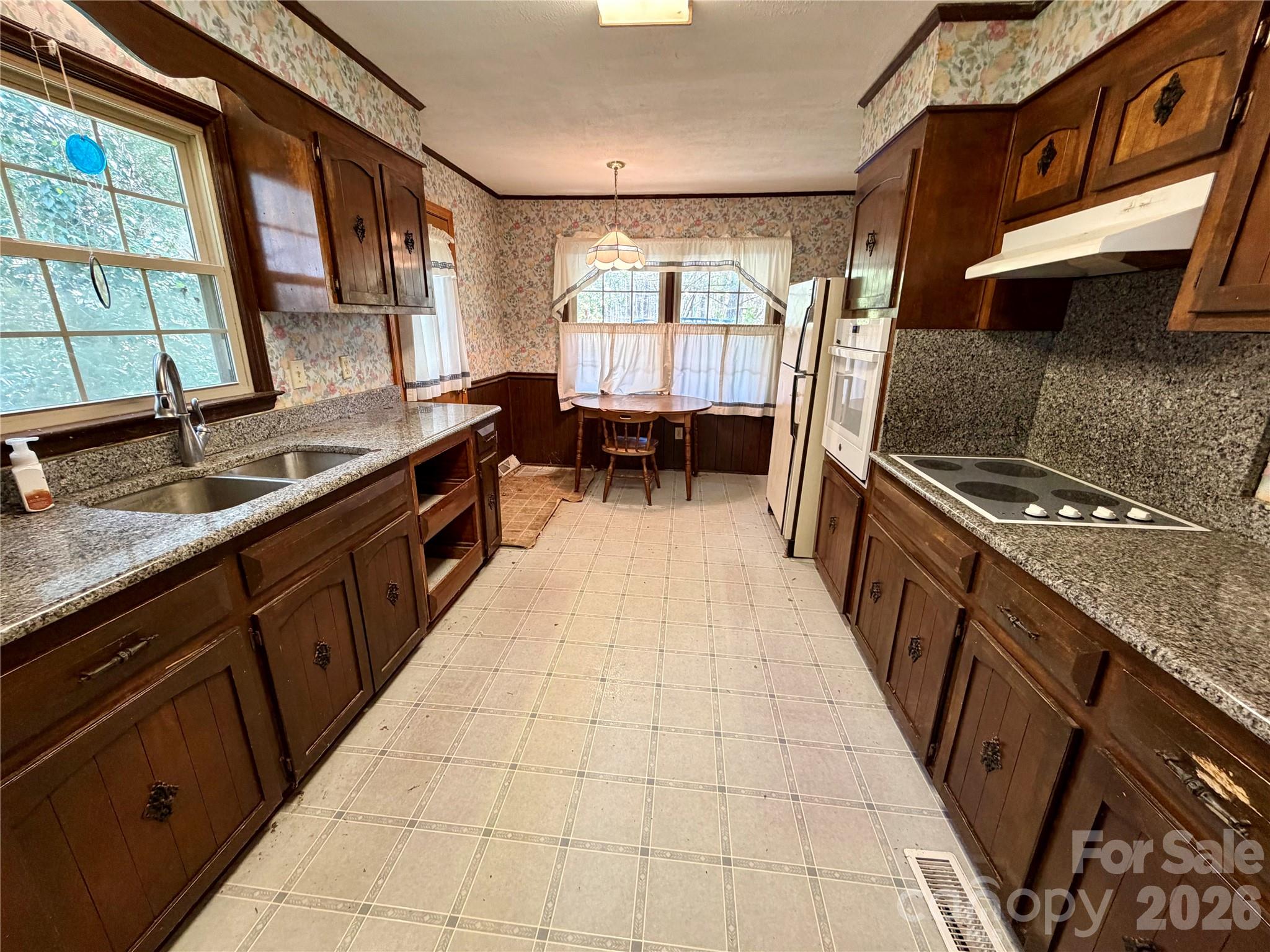 2925 Sparrow Springs Road — Gastonia