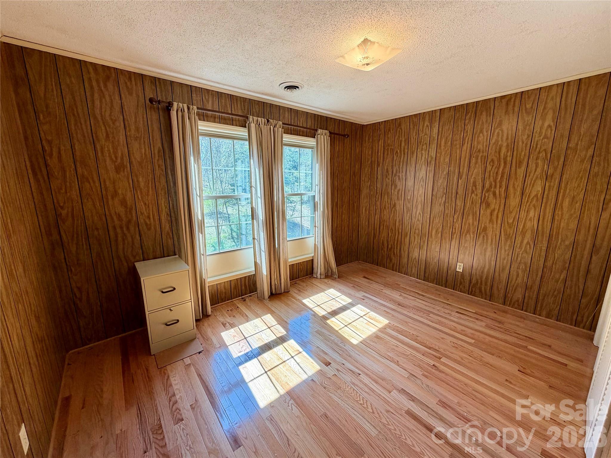 2925 Sparrow Springs Road — Gastonia