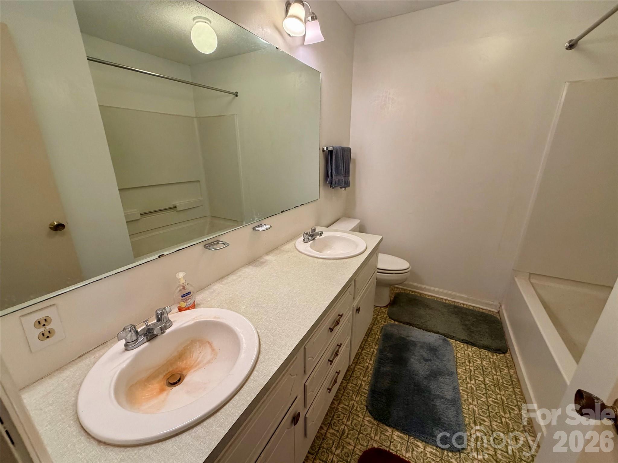 2925 Sparrow Springs Road — Gastonia