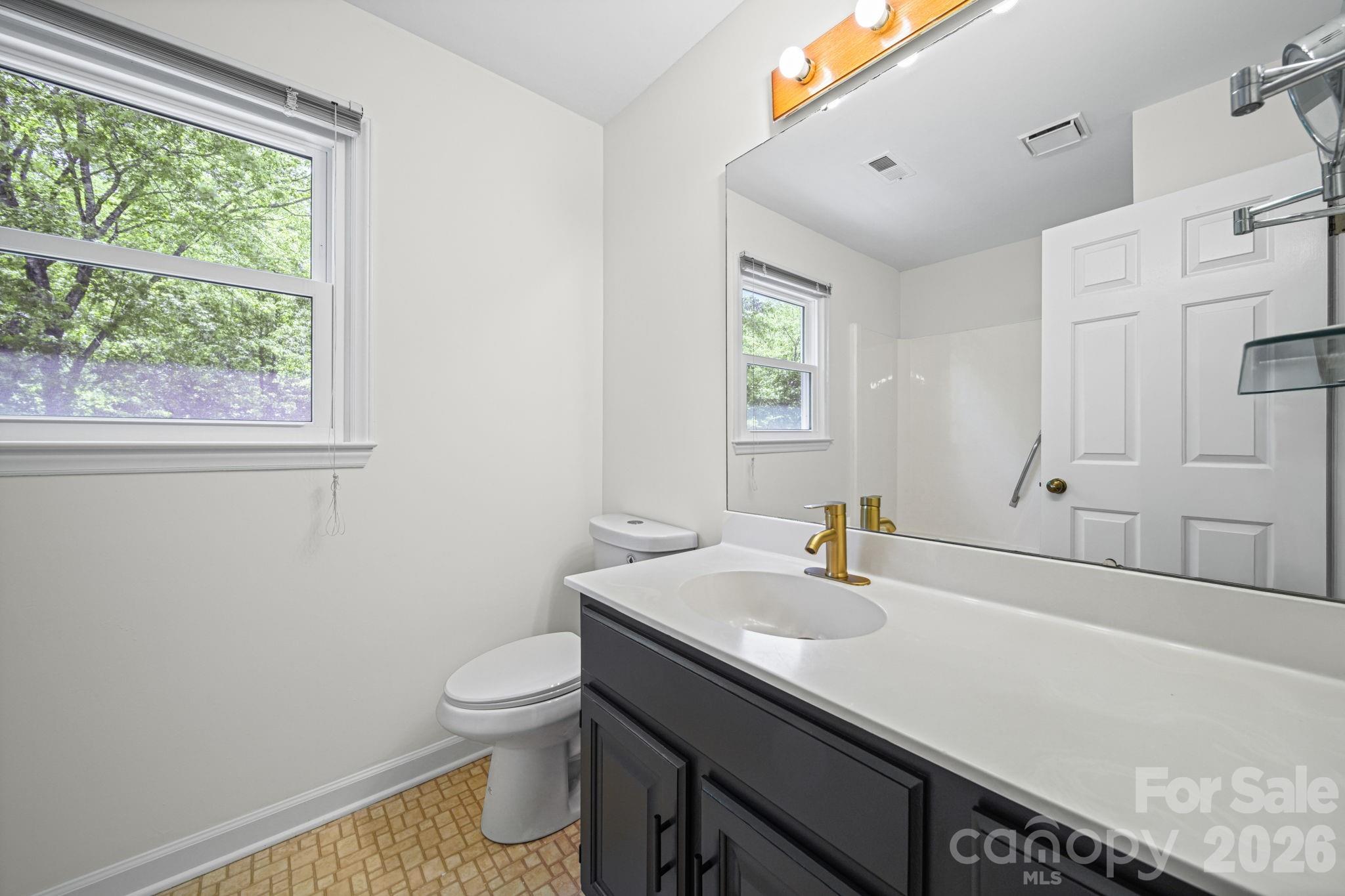 6520 Dougherty Drive — Charlotte