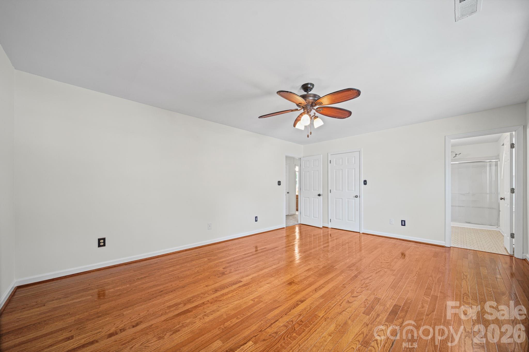 6520 Dougherty Drive — Charlotte
