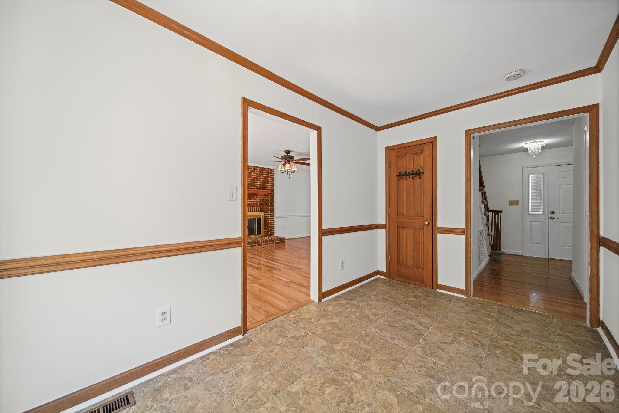 6520 Dougherty Drive — Charlotte