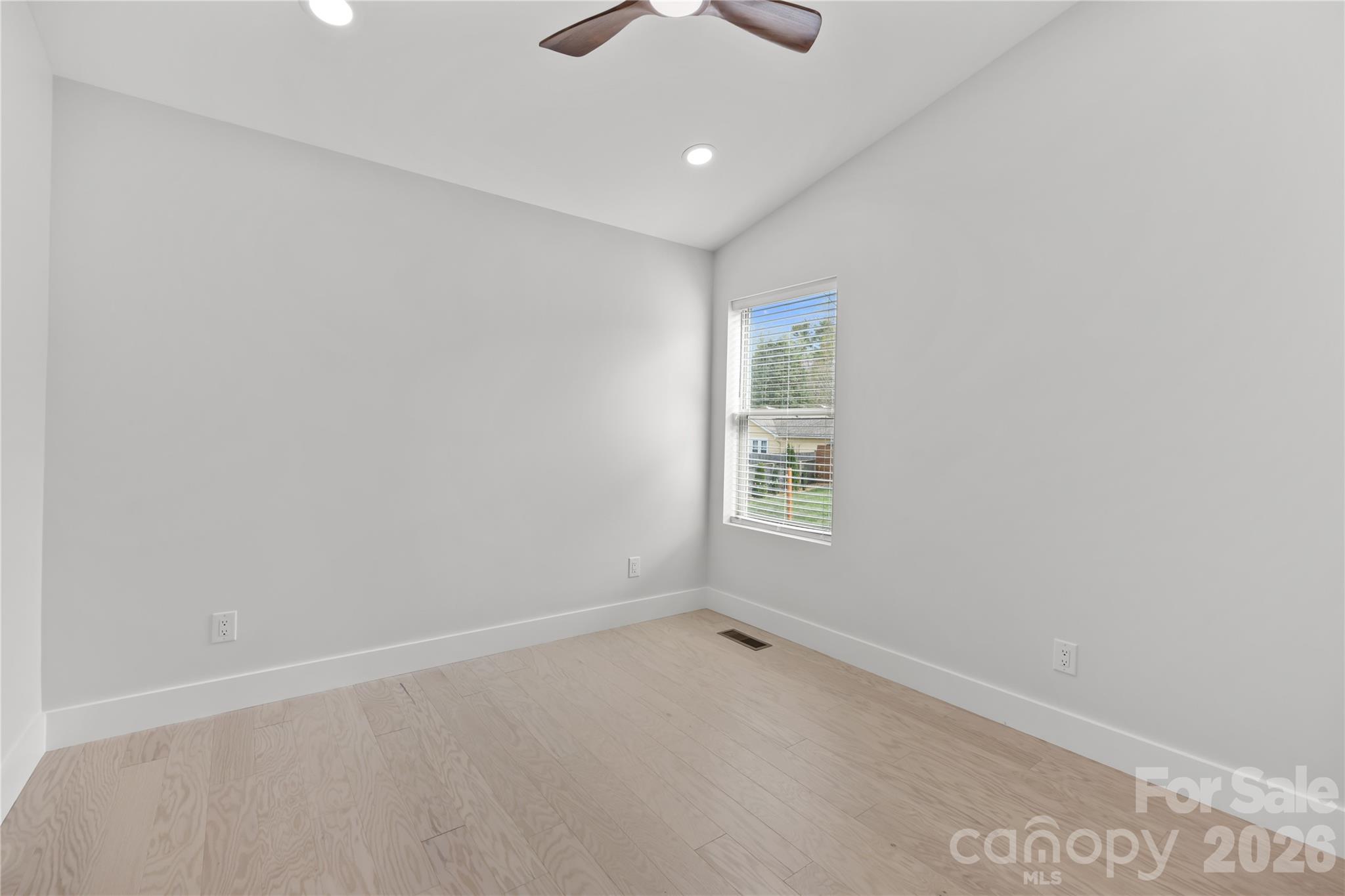 89 Oakley Road — Asheville