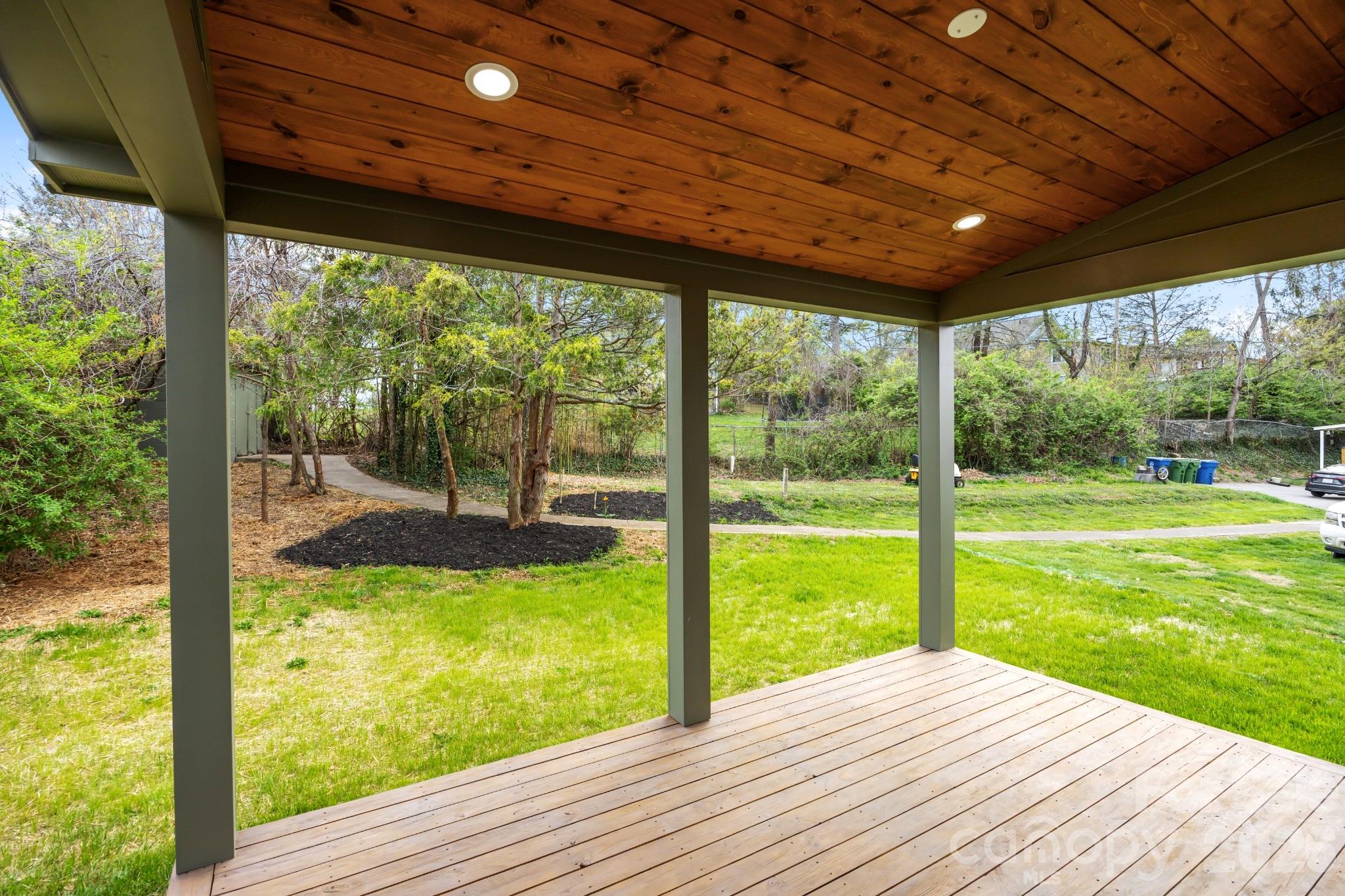 89 Oakley Road — Asheville