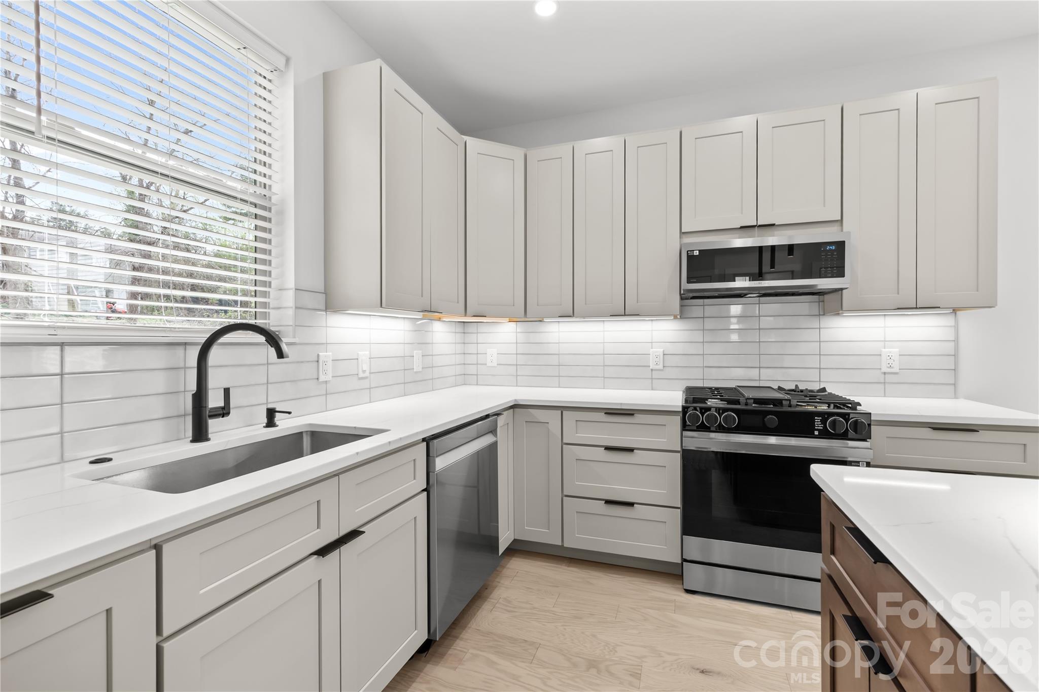 89 Oakley Road — Asheville
