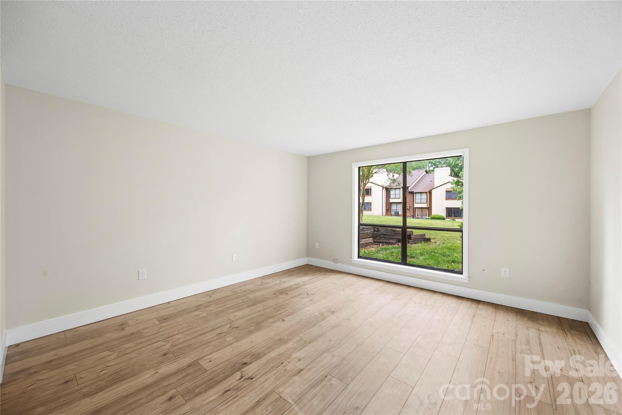 7204 Winery Lane — Charlotte