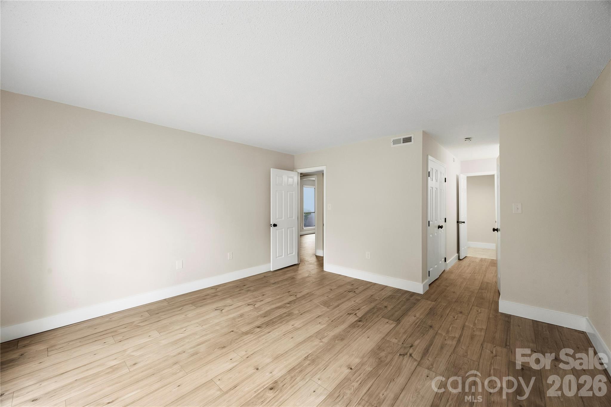7204 Winery Lane — Charlotte