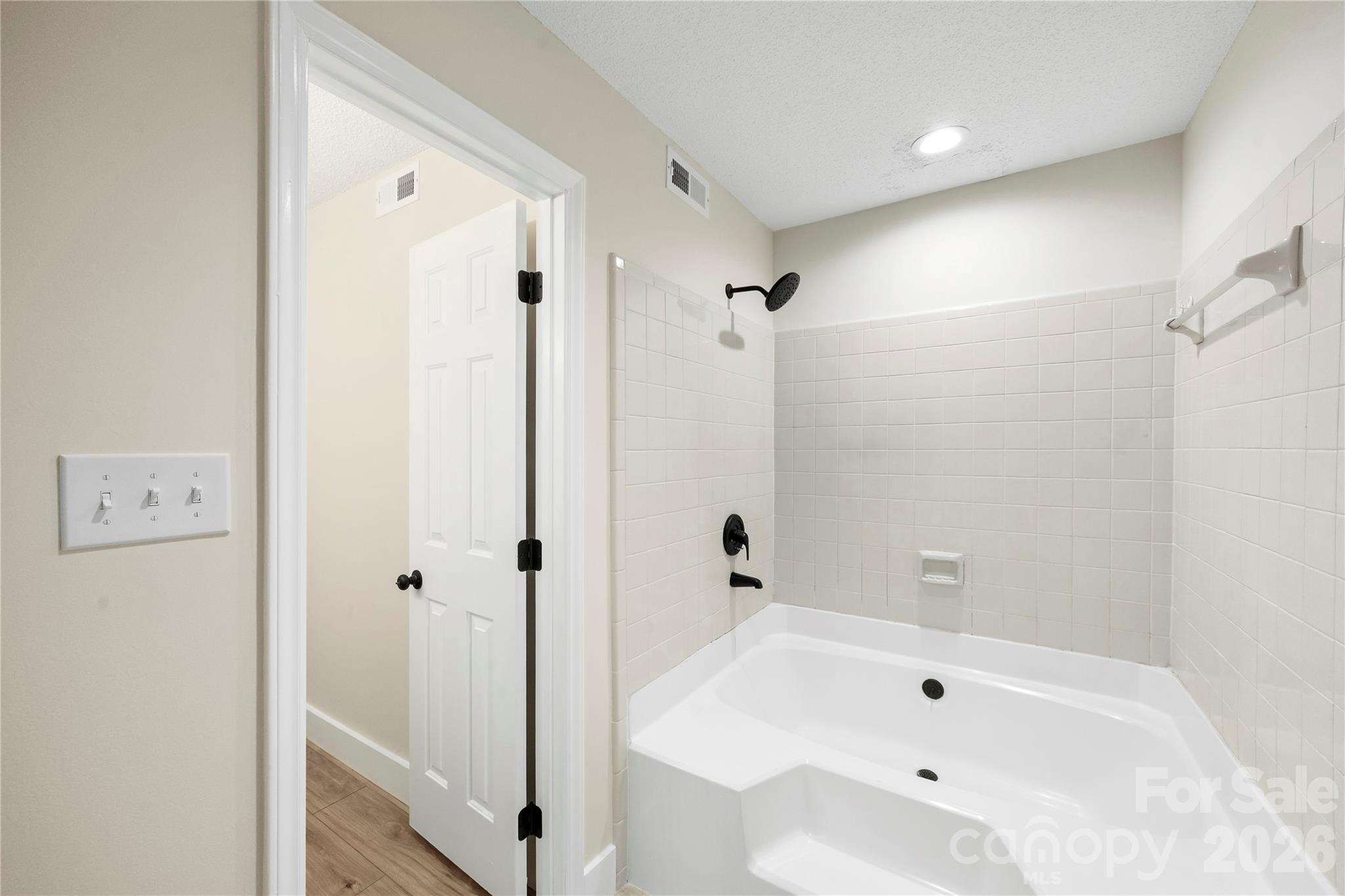 7204 Winery Lane — Charlotte