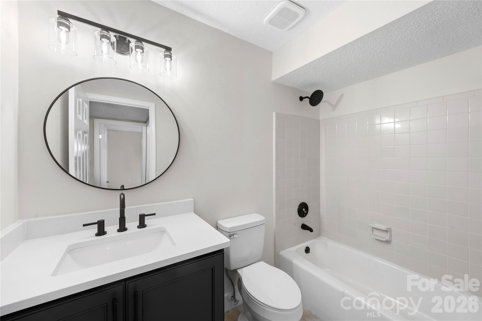 7204 Winery Lane — Charlotte