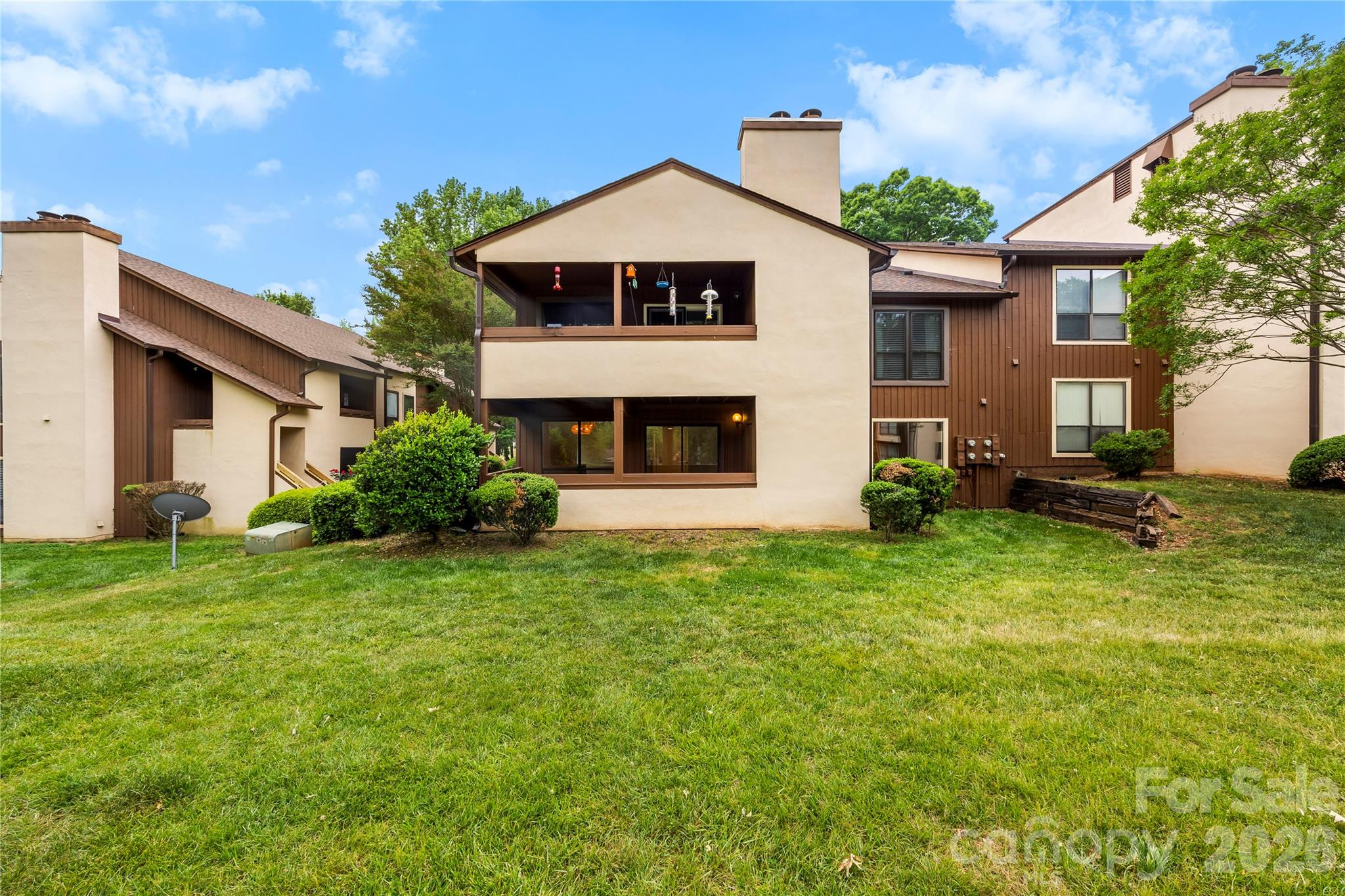 7204 Winery Lane — Charlotte